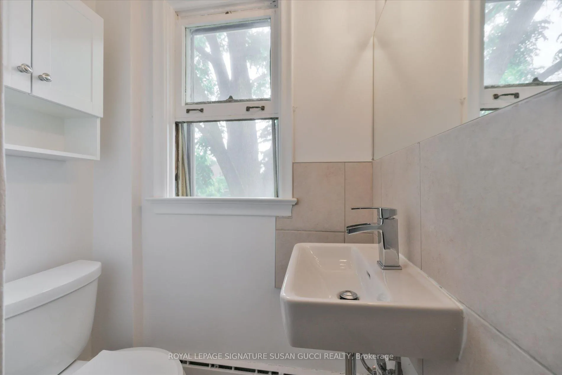 Photo 23 of 20 Bonnie Brae Boulevard, Toronto, Danforth Village-East York — HOMEH