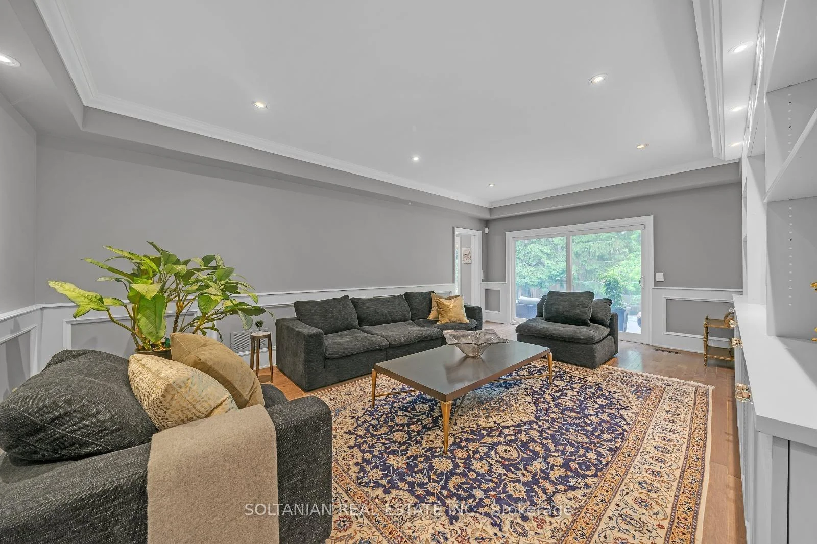 Photo 5 of 6 Fairfield Place, Markham, Bayview Glen — HOMEH