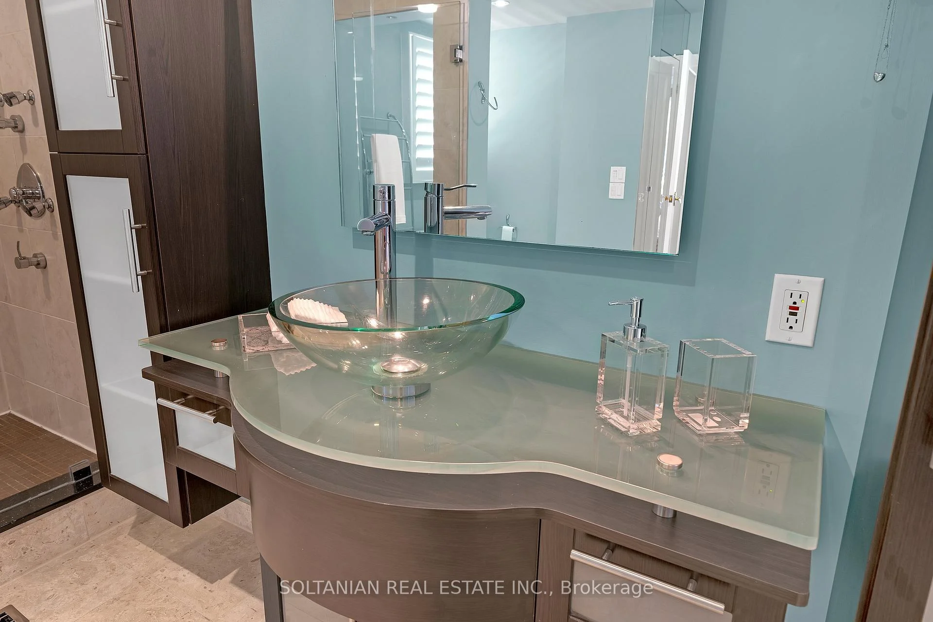 Photo 91 of 6 Fairfield Place, Markham, Bayview Glen — HOMEH