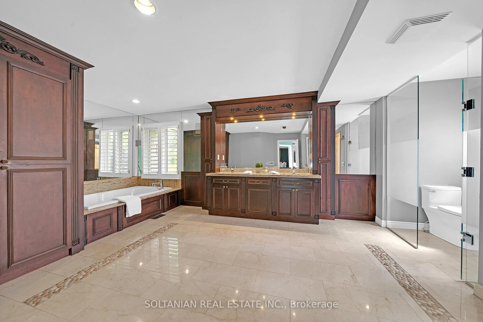 Photo 93 of 6 Fairfield Place, Markham, Bayview Glen — HOMEH