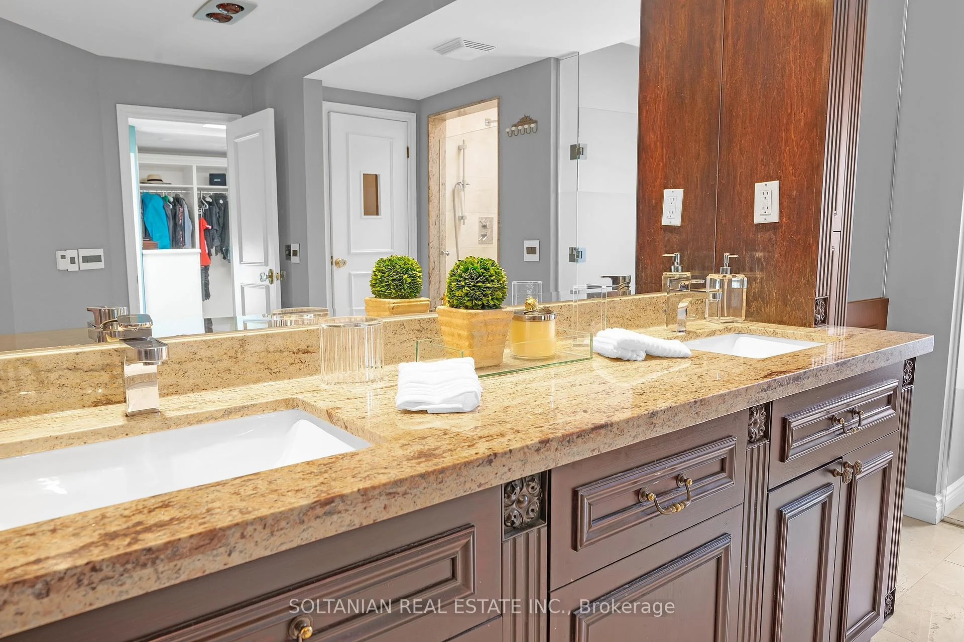Photo 94 of 6 Fairfield Place, Markham, Bayview Glen — HOMEH