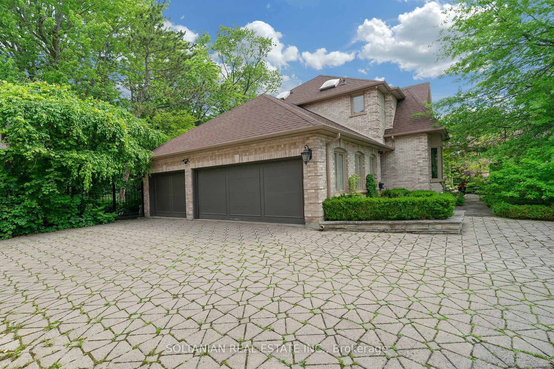 Photo 100 of 6 Fairfield Place, Markham, Bayview Glen — HOMEH