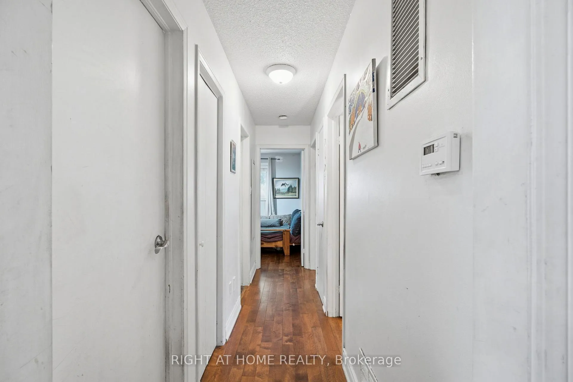 Photo 15 of 33 Benson Avenue, Mississauga, Port Credit — HOMEH