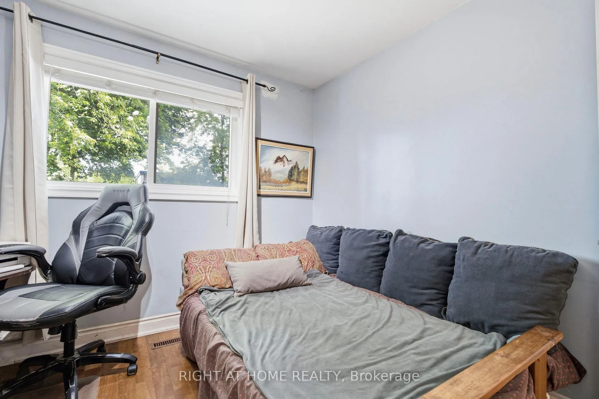 Photo 27 of 33 Benson Avenue, Mississauga, Port Credit — HOMEH
