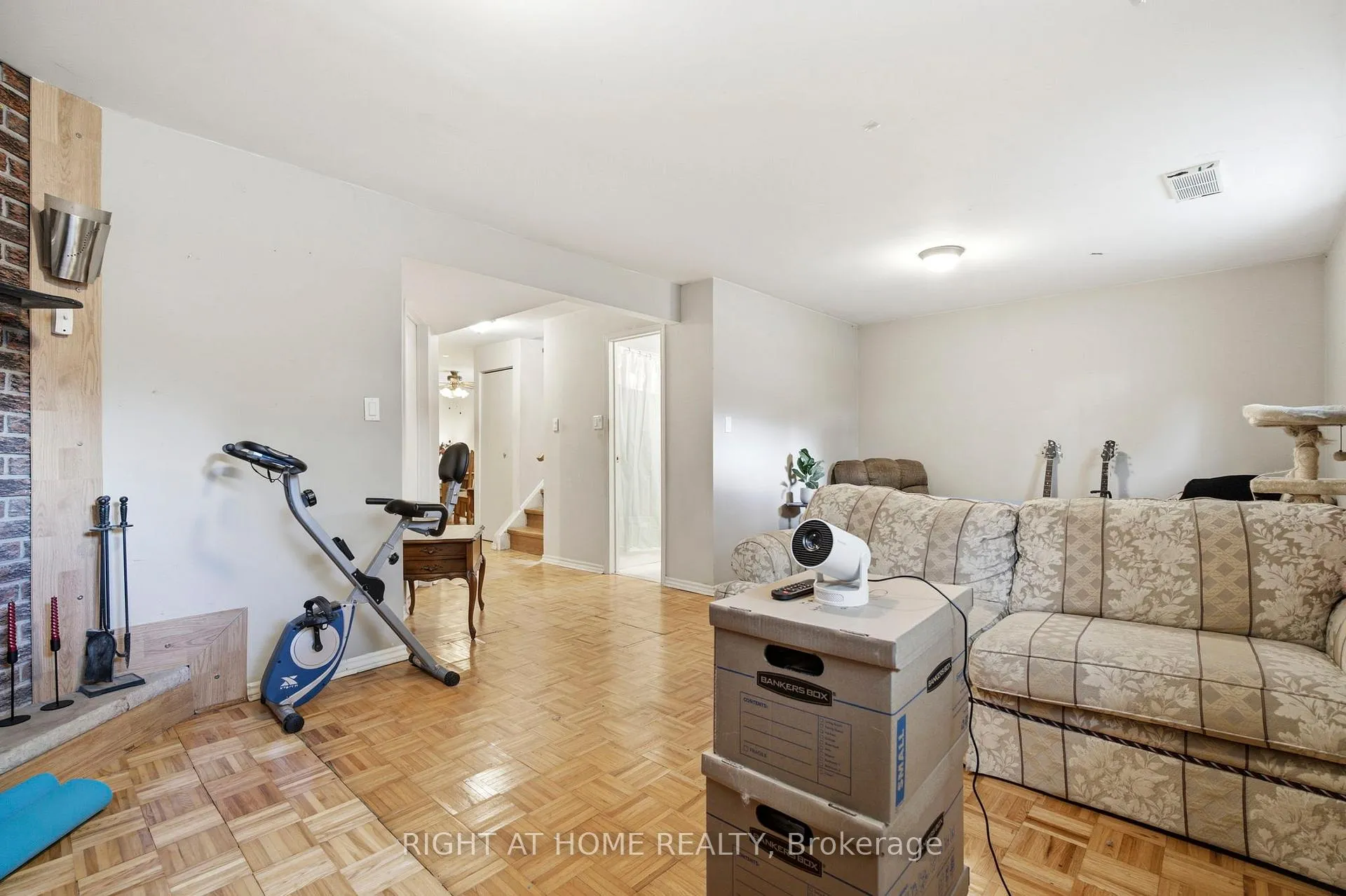 Photo 35 of 33 Benson Avenue, Mississauga, Port Credit — HOMEH