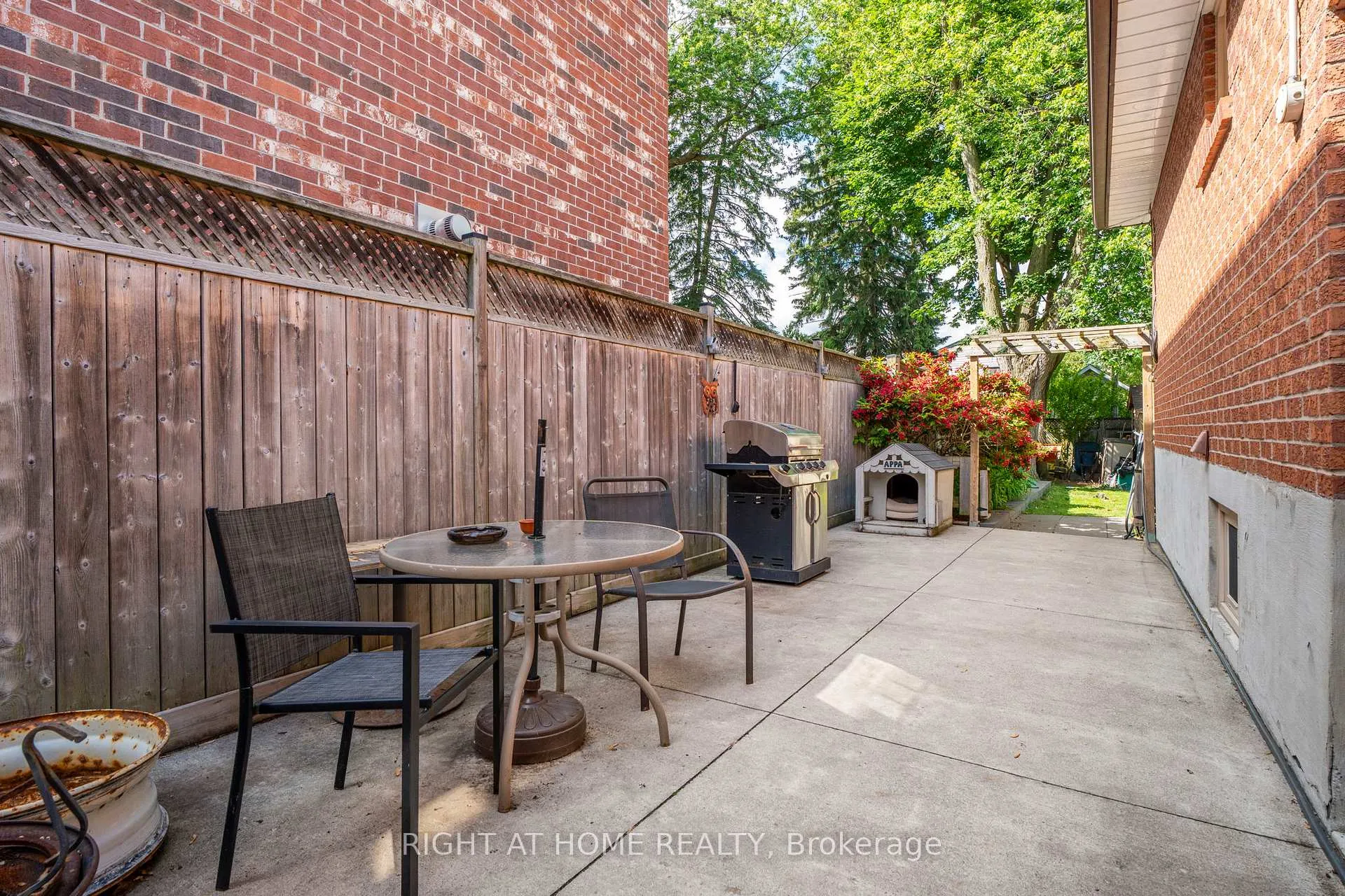 Photo 42 of 33 Benson Avenue, Mississauga, Port Credit — HOMEH