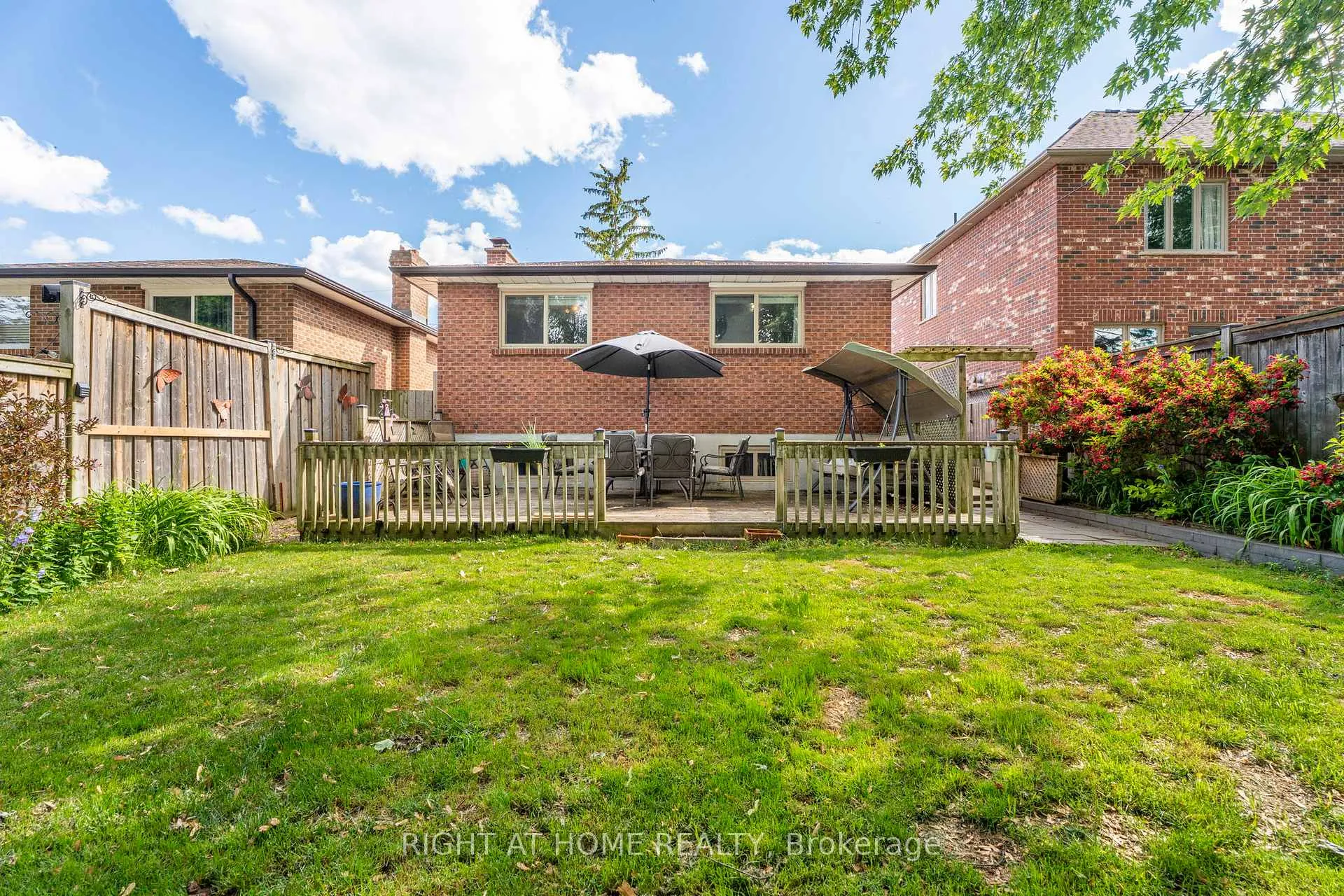 Photo 43 of 33 Benson Avenue, Mississauga, Port Credit — HOMEH