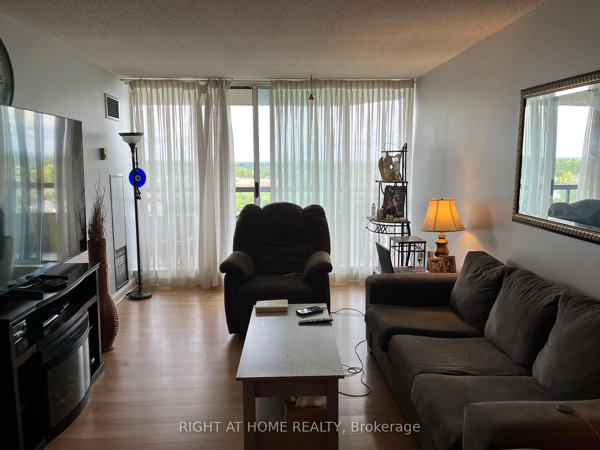 Photo 11 of Unit 1507, 24 Hanover Road, Brampton, Queen Street Corridor — HOMEH