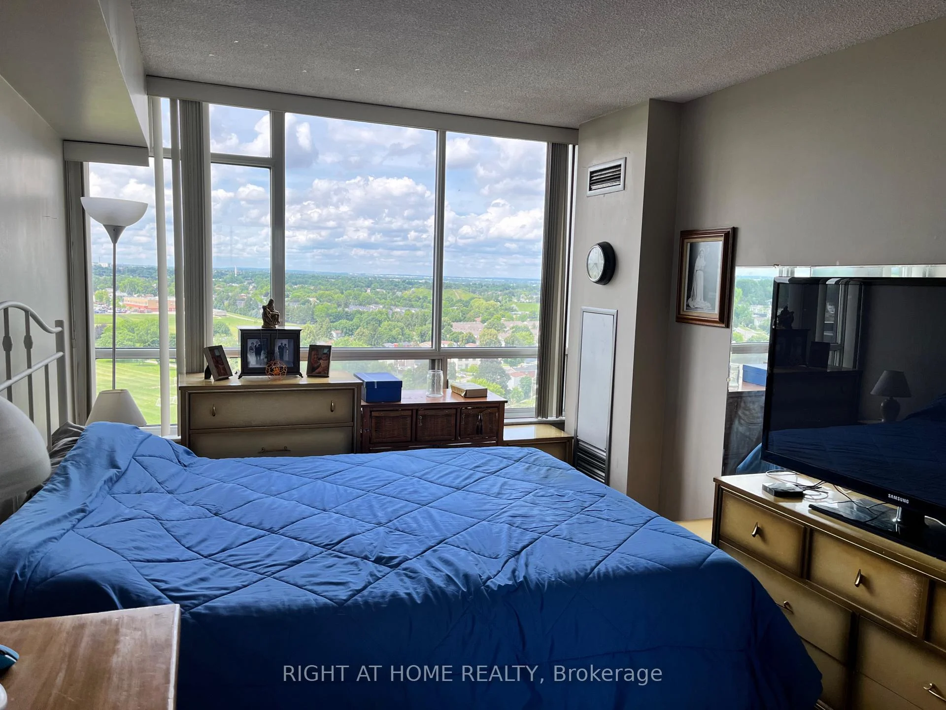 Photo 18 of Unit 1507, 24 Hanover Road, Brampton, Queen Street Corridor — HOMEH