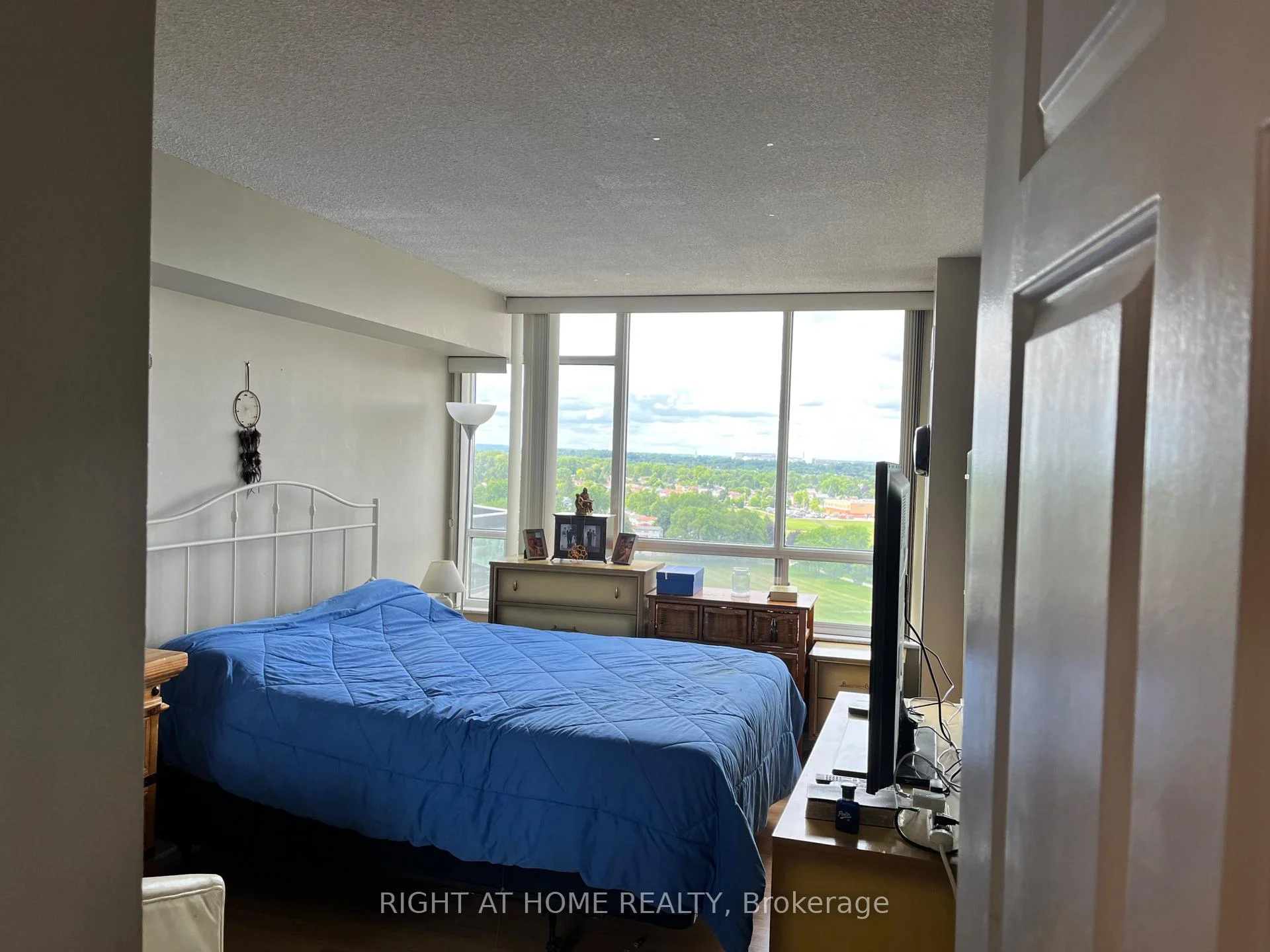 Photo 22 of Unit 1507, 24 Hanover Road, Brampton, Queen Street Corridor — HOMEH