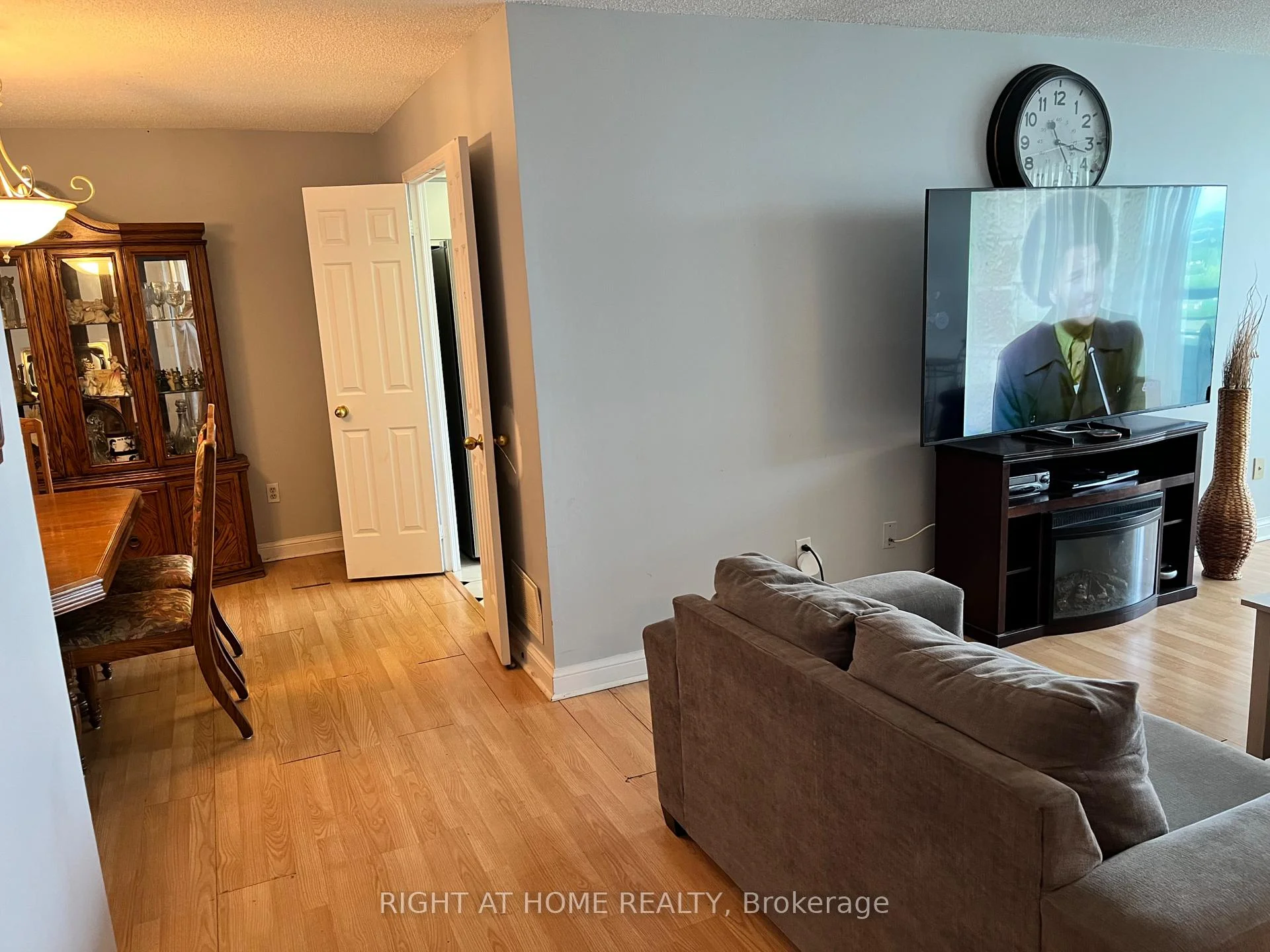 Photo 25 of Unit 1507, 24 Hanover Road, Brampton, Queen Street Corridor — HOMEH
