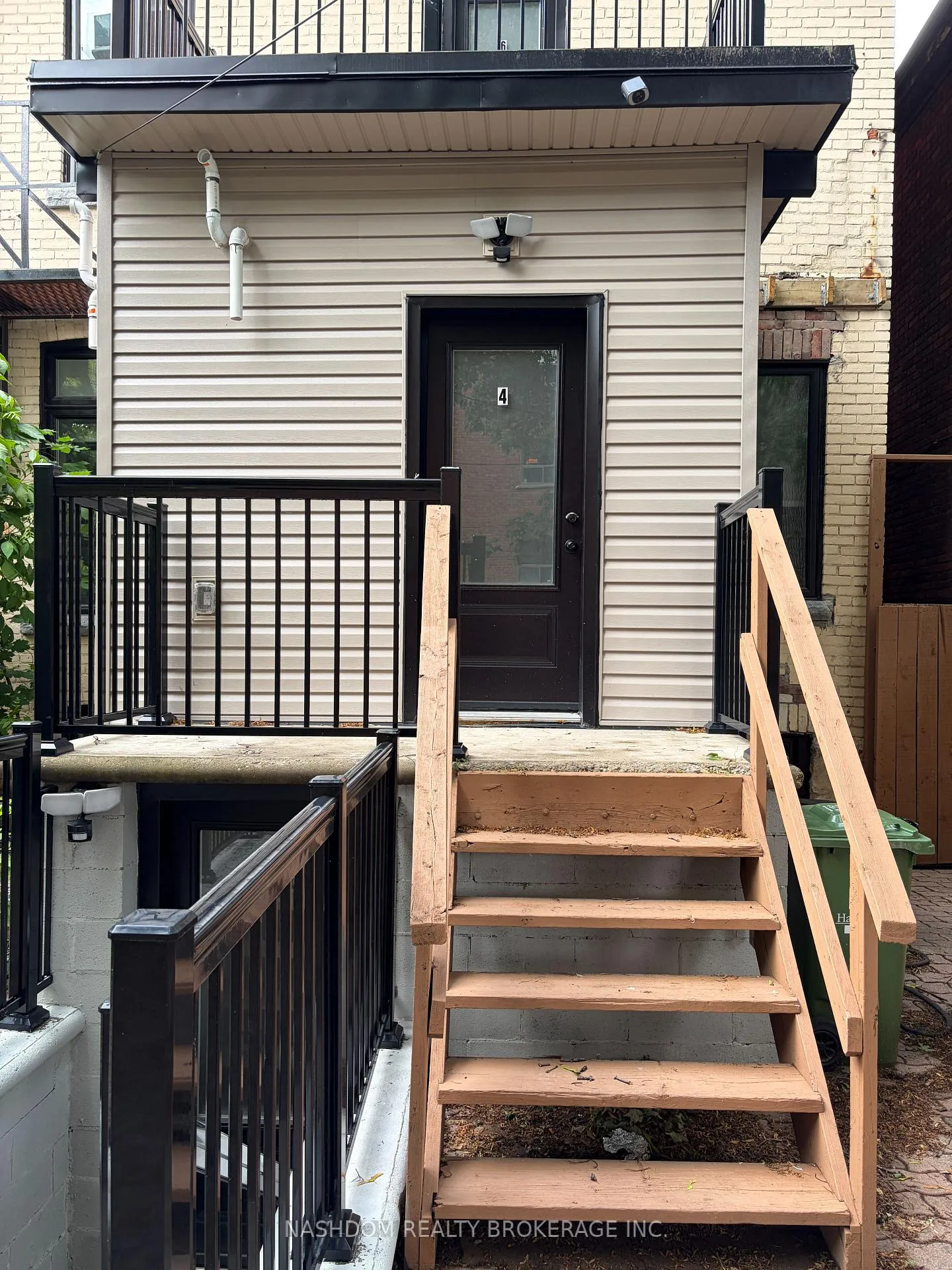 Photo 2 of Unit 4, 259 John Street S, Hamilton, Corktown — HOMEH
