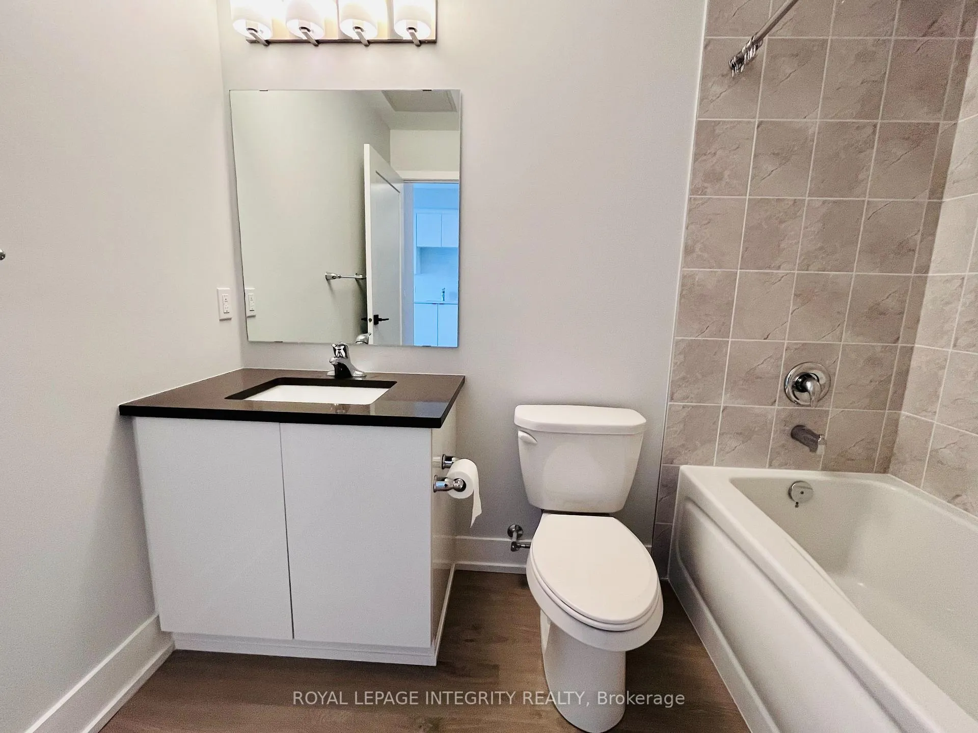 Photo 4 of Unit 203, 1350 Hemlock Road, Ottawa, CFB Rockcliffe and Area — HOMEH