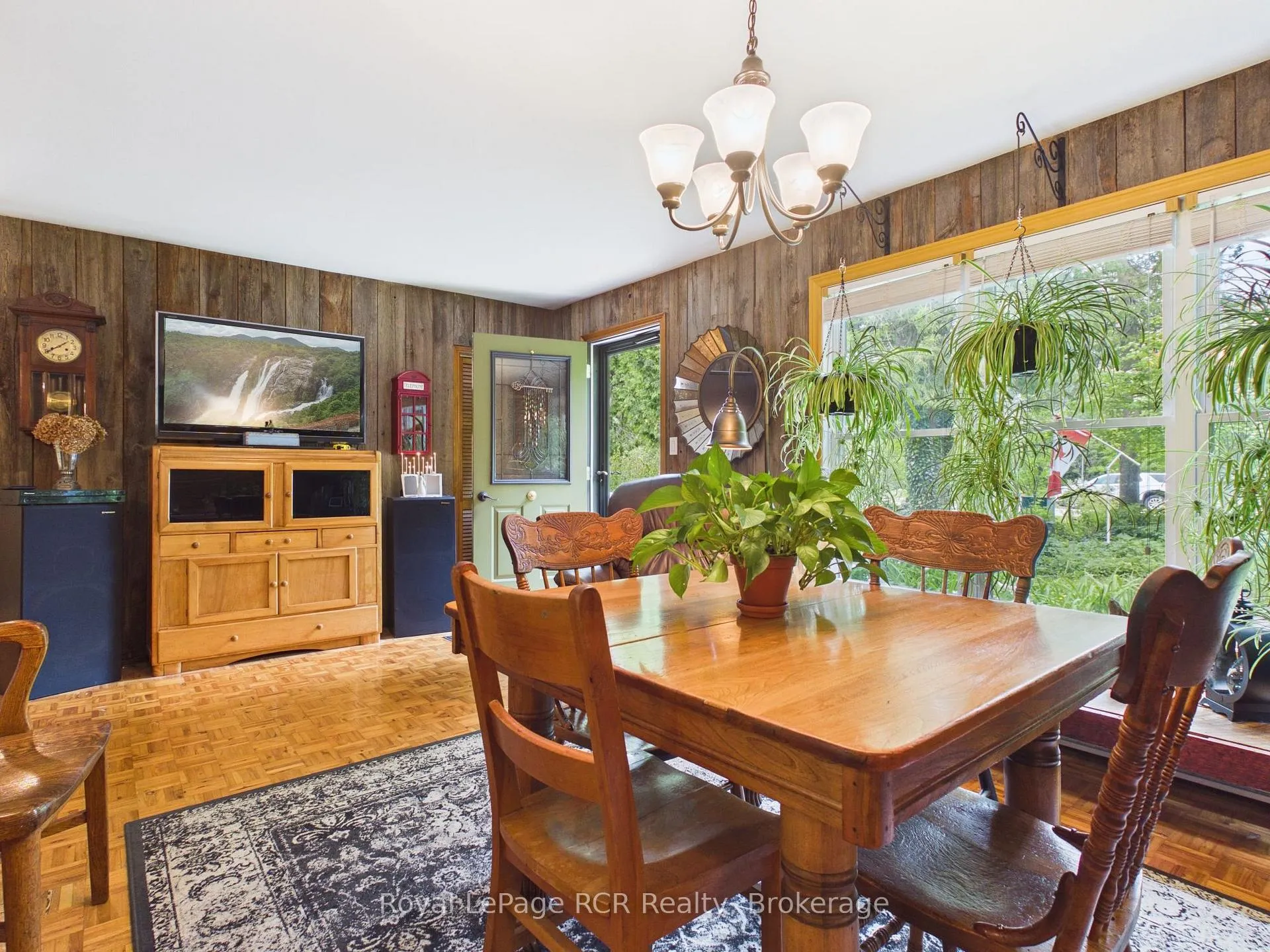 Photo 11 of 38 Upper Lorne Beach Road, Kincardine — HOMEH