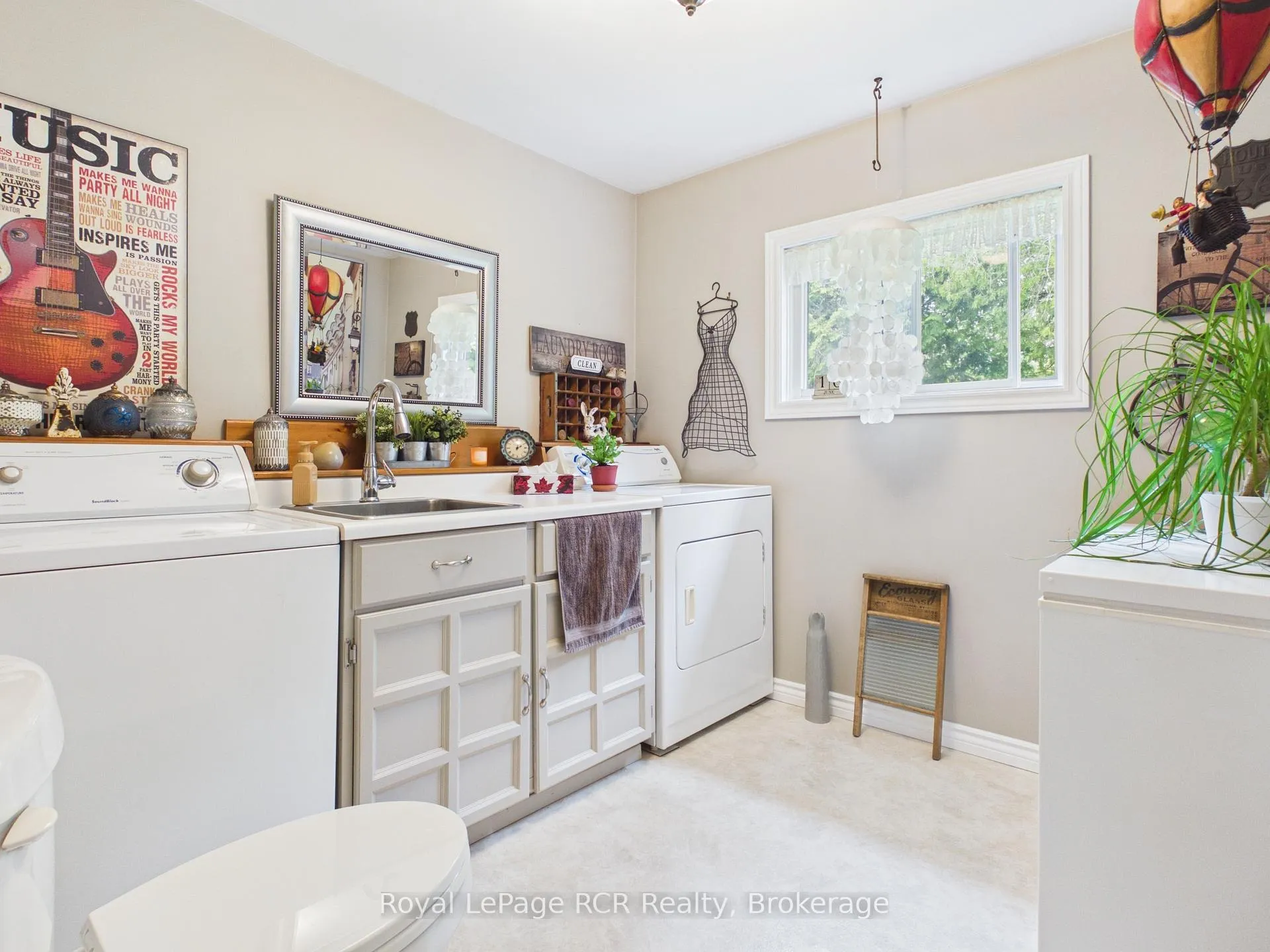 Photo 25 of 38 Upper Lorne Beach Road, Kincardine — HOMEH