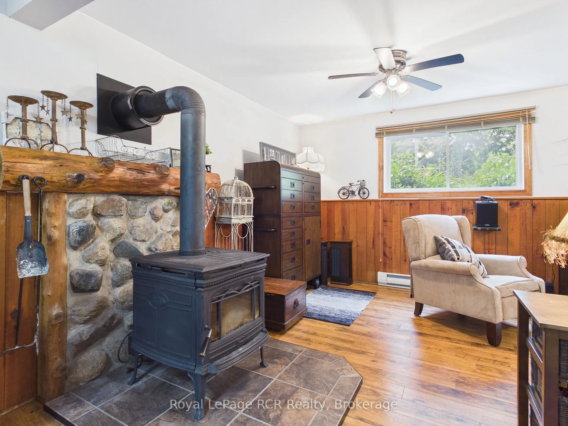 Photo 29 of 38 Upper Lorne Beach Road, Kincardine — HOMEH