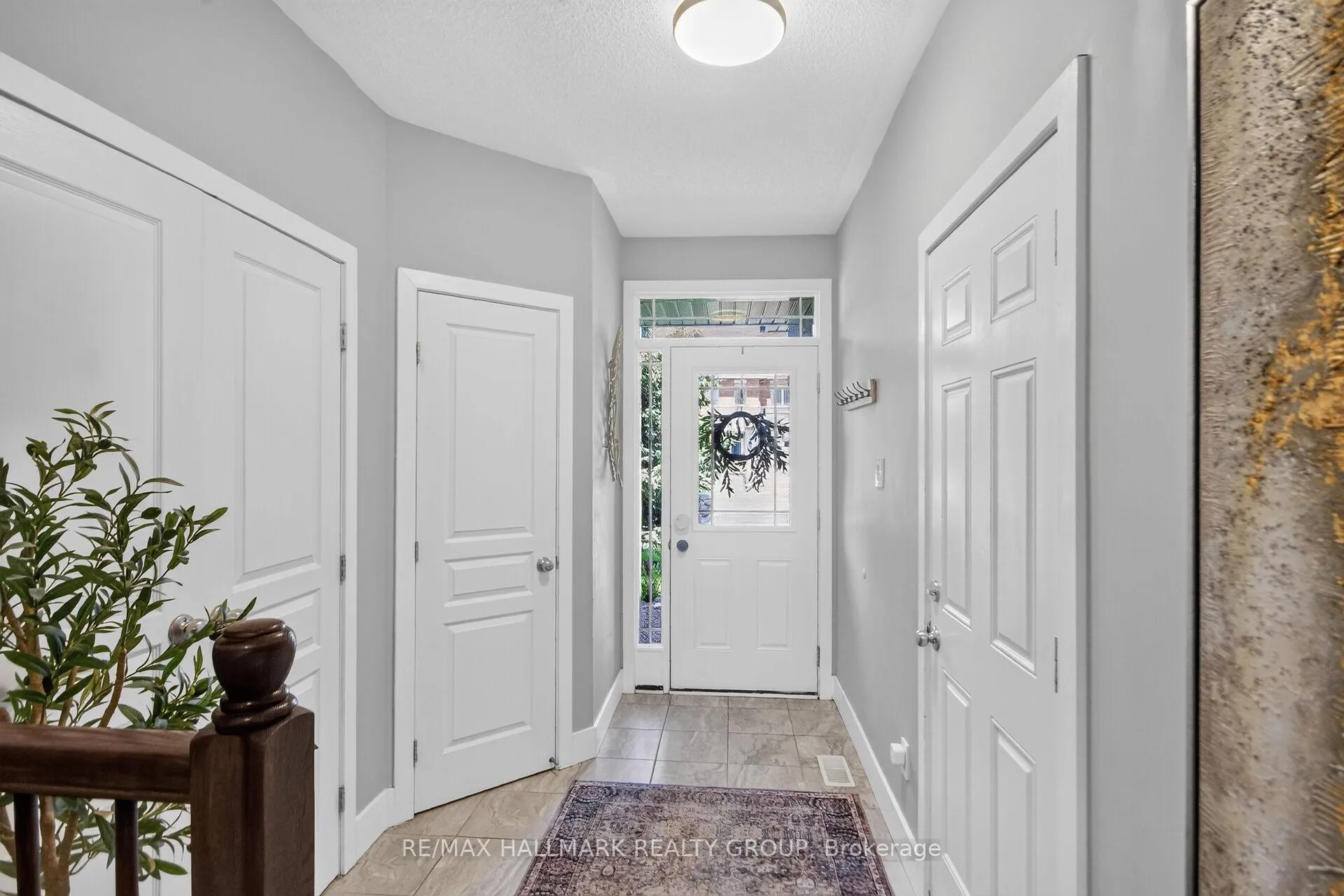 Photo 4 of 425 Barrick Hill Road, Ottawa, Kanata - Emerald Meadows/Trailwest — HOMEH