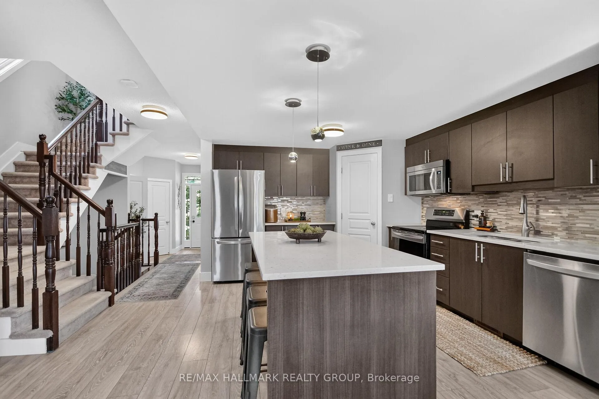 Photo 15 of 425 Barrick Hill Road, Ottawa, Kanata - Emerald Meadows/Trailwest — HOMEH