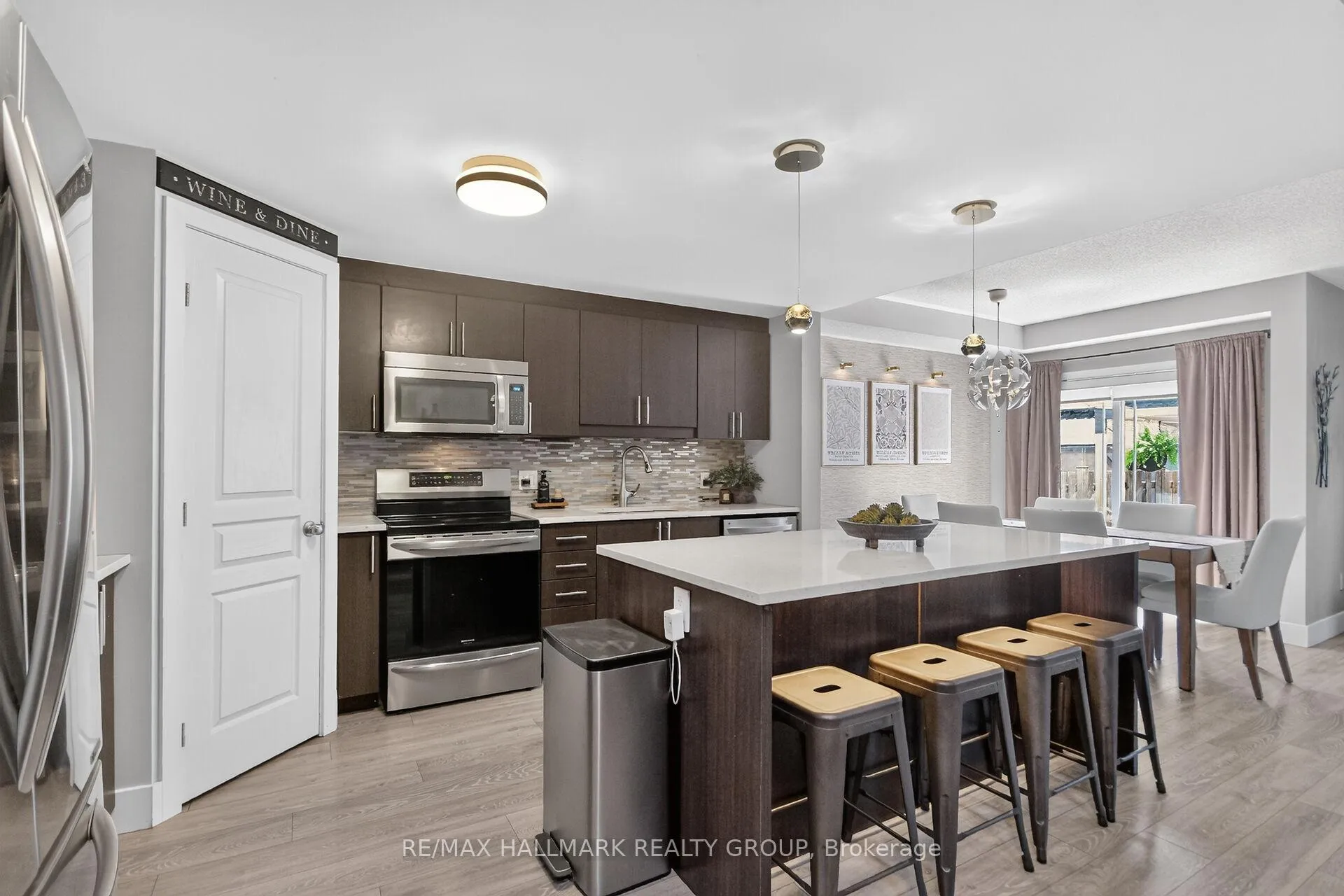 Photo 17 of 425 Barrick Hill Road, Ottawa, Kanata - Emerald Meadows/Trailwest — HOMEH