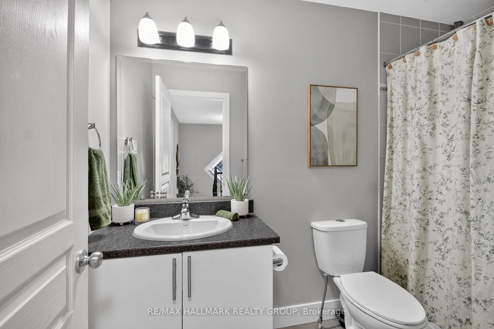 Photo 23 of 425 Barrick Hill Road, Ottawa, Kanata - Emerald Meadows/Trailwest — HOMEH