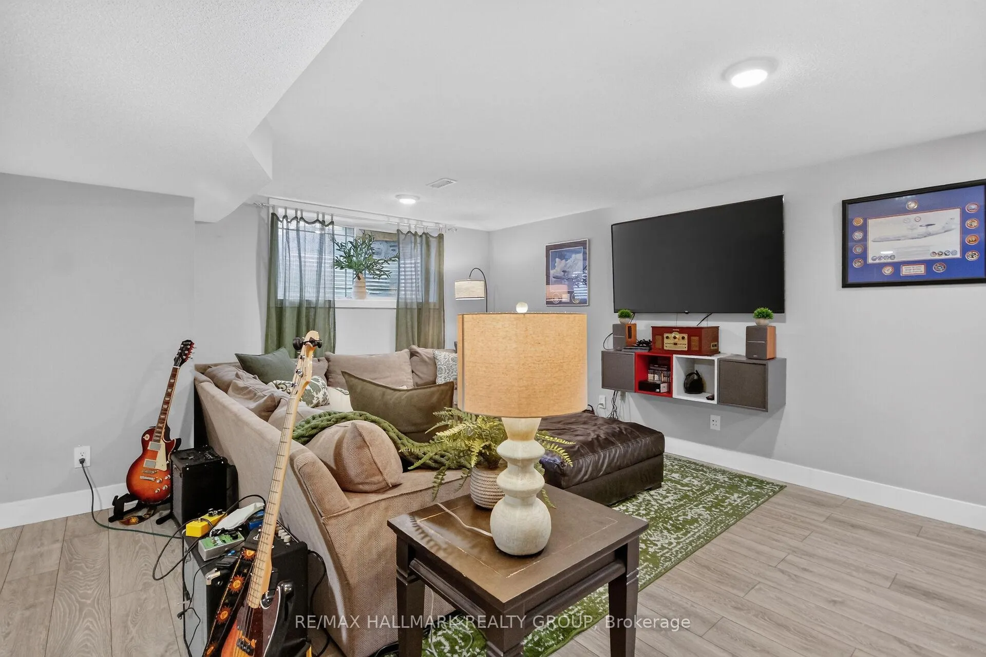 Photo 26 of 425 Barrick Hill Road, Ottawa, Kanata - Emerald Meadows/Trailwest — HOMEH
