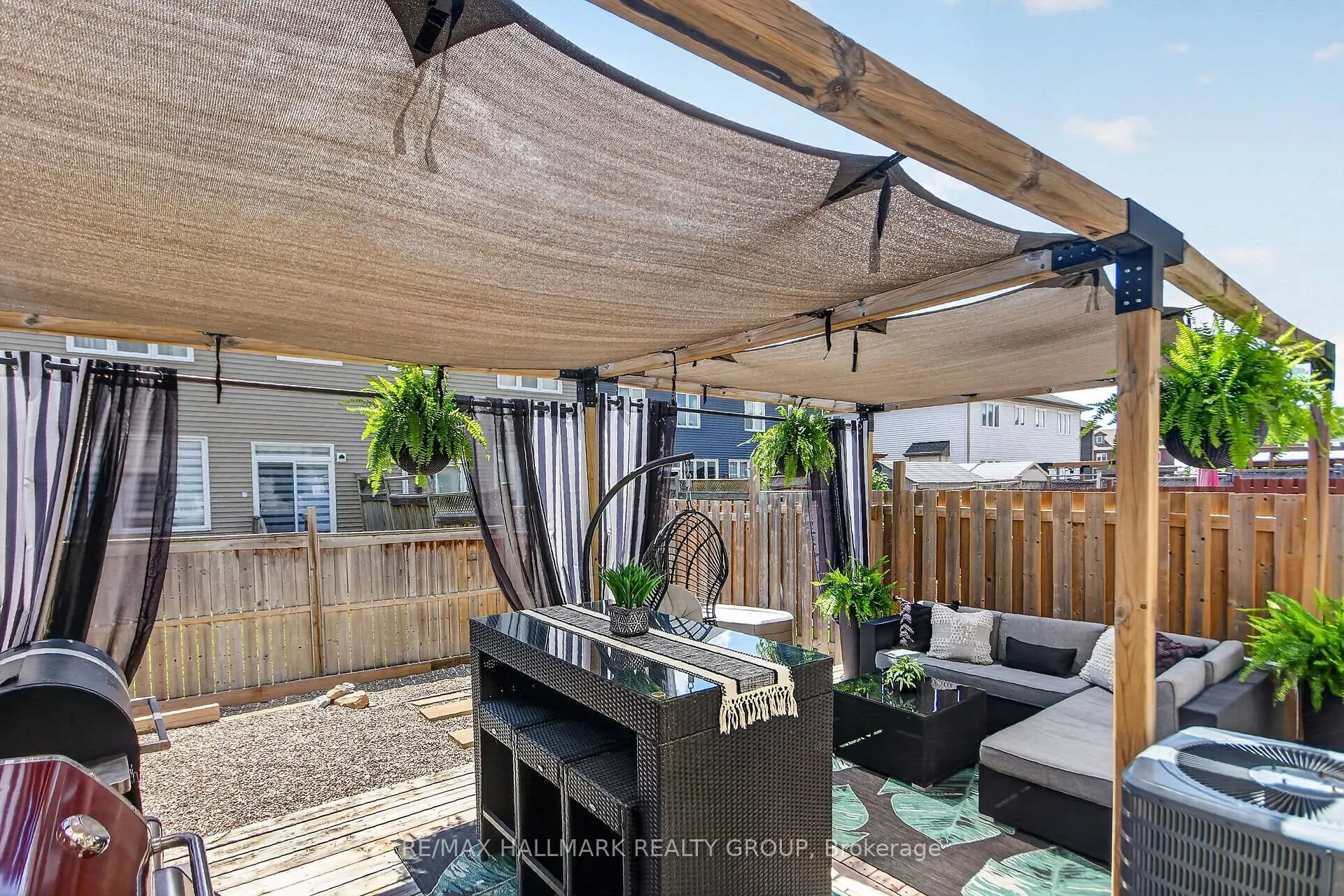 Photo 30 of 425 Barrick Hill Road, Ottawa, Kanata - Emerald Meadows/Trailwest — HOMEH