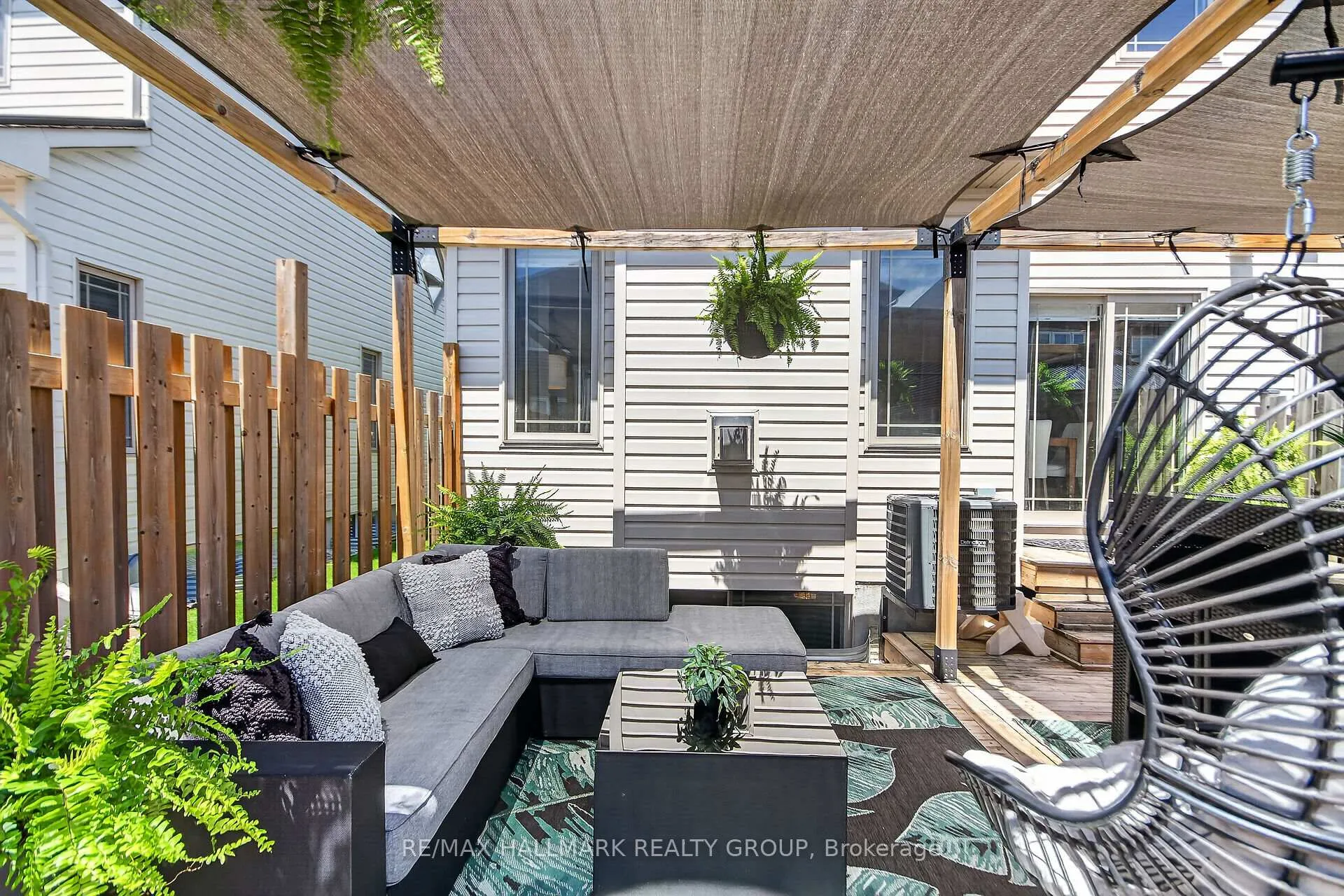 Photo 32 of 425 Barrick Hill Road, Ottawa, Kanata - Emerald Meadows/Trailwest — HOMEH