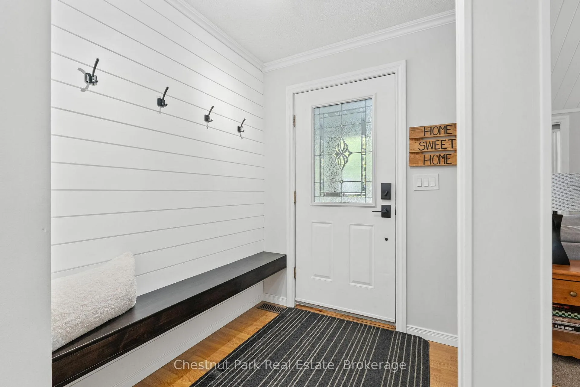 Photo 4 of 20 Kevin Crescent, Bracebridge, Monck (Bracebridge) — HOMEH