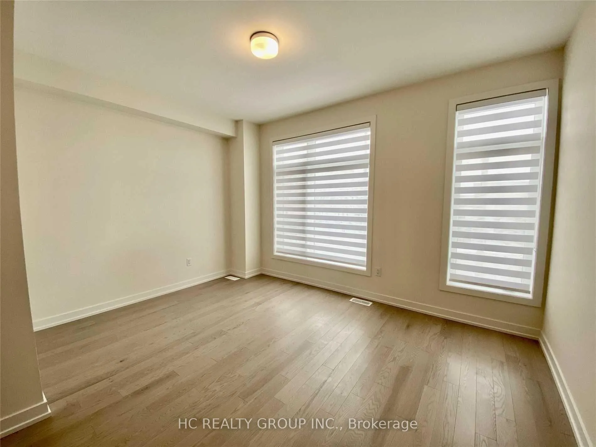 Photo 9 of 2578 Castlegate Crossing, Pickering, Duffin Heights — HOMEH