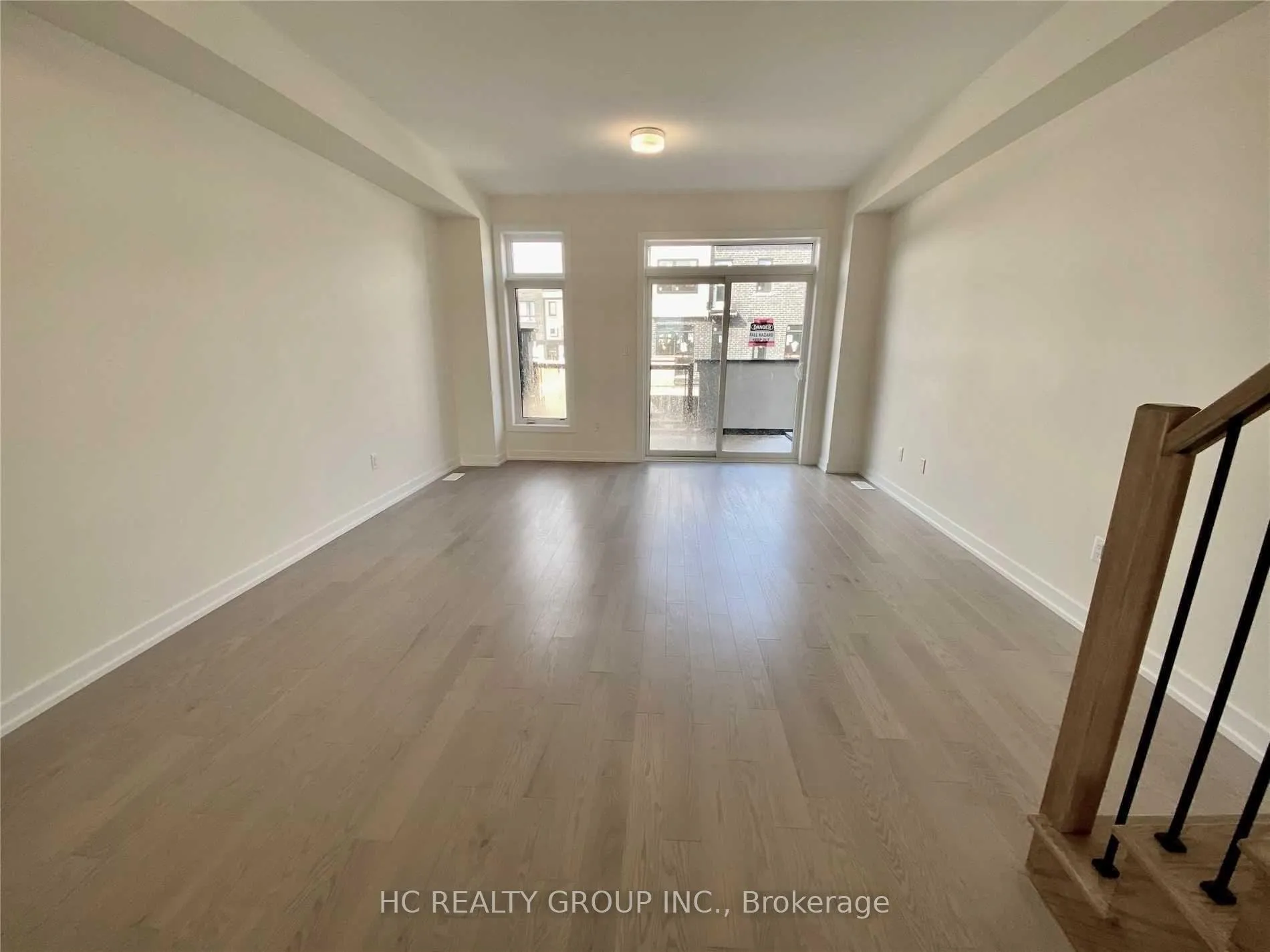 Photo 10 of 2578 Castlegate Crossing, Pickering, Duffin Heights — HOMEH