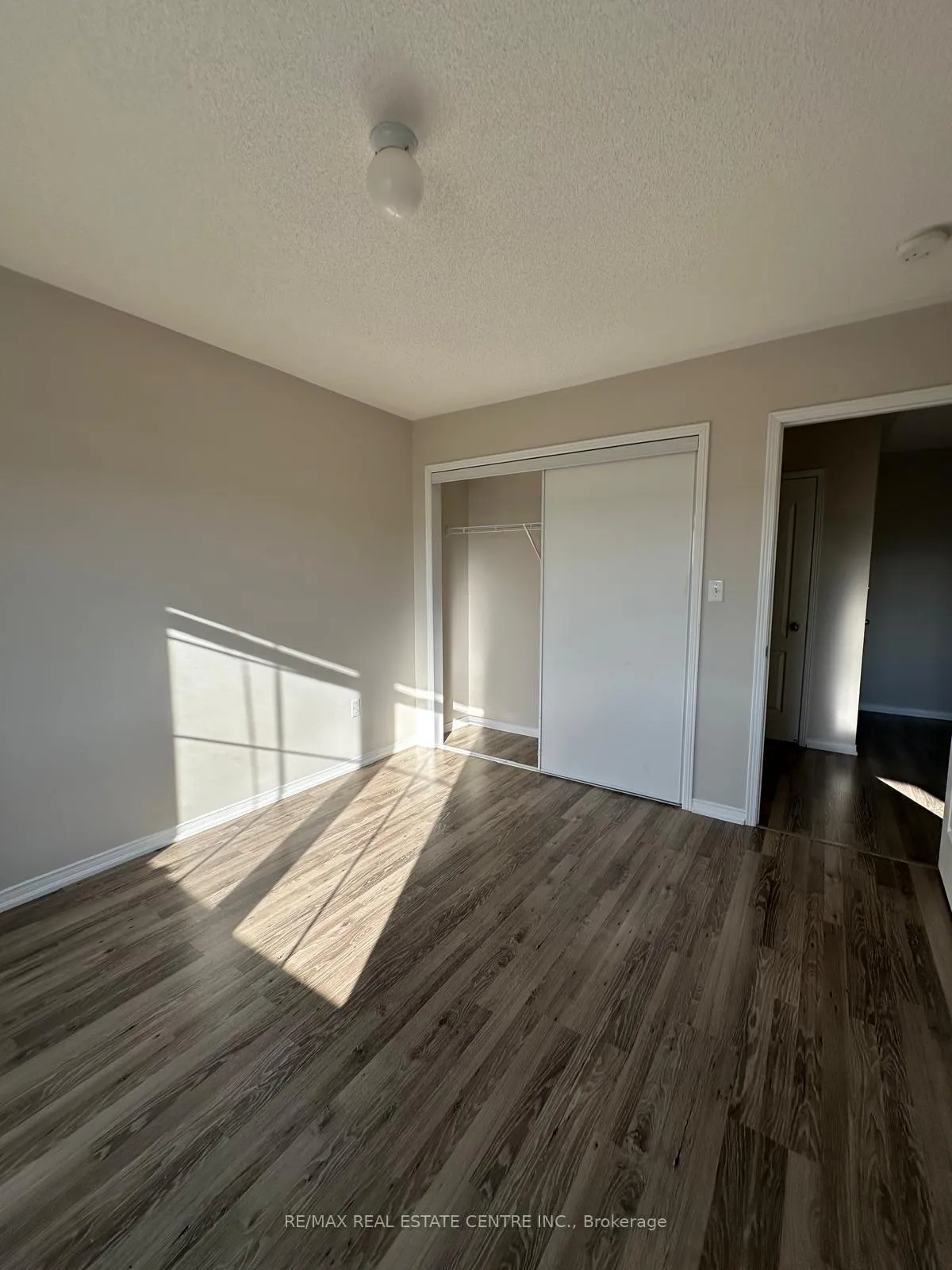 Photo 15 of Unit 10, 2504 Post Road, Oakville, River Oaks — HOMEH