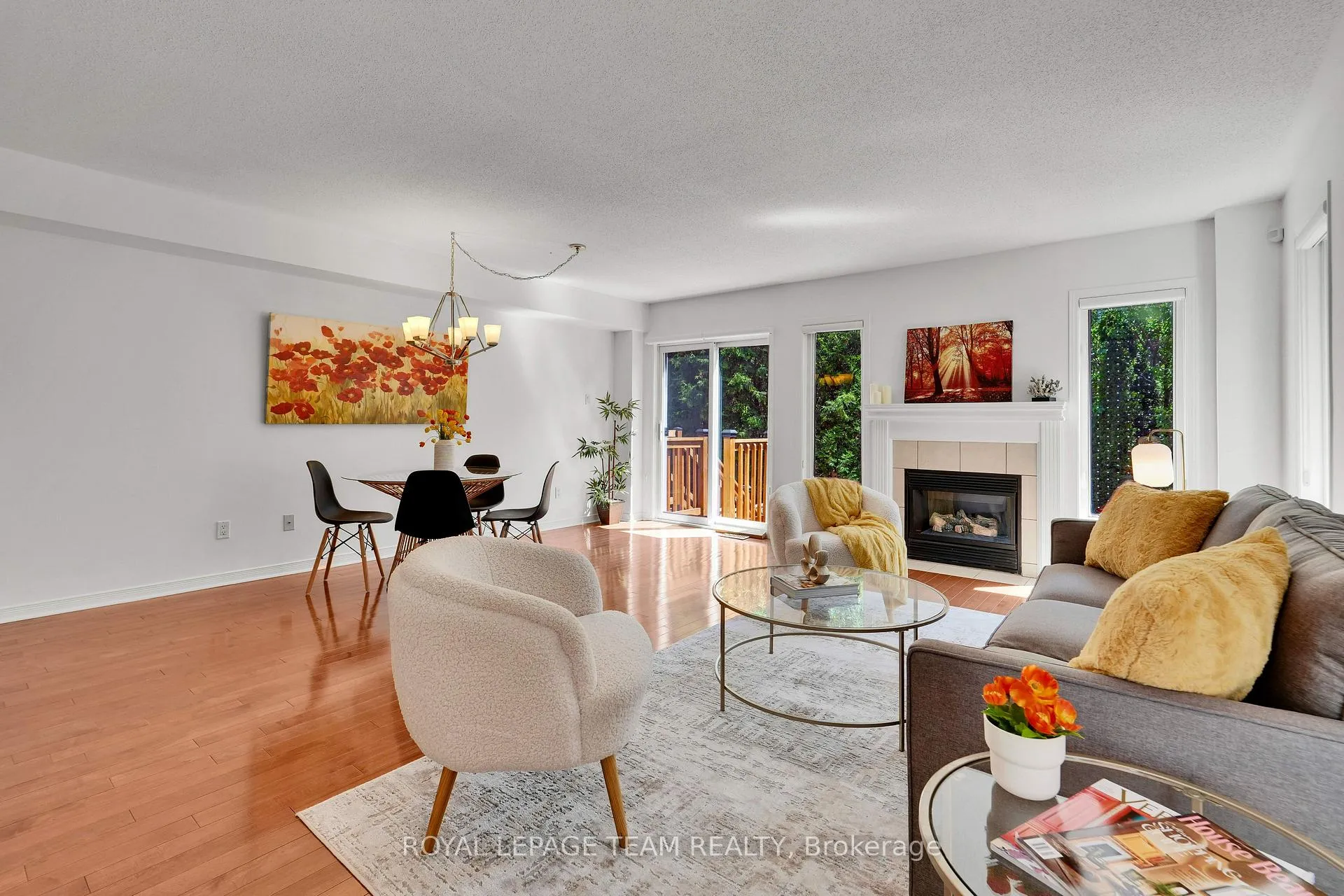 Photo 13 of 143 Tall Oak Private, Ottawa, Riverview Park — HOMEH