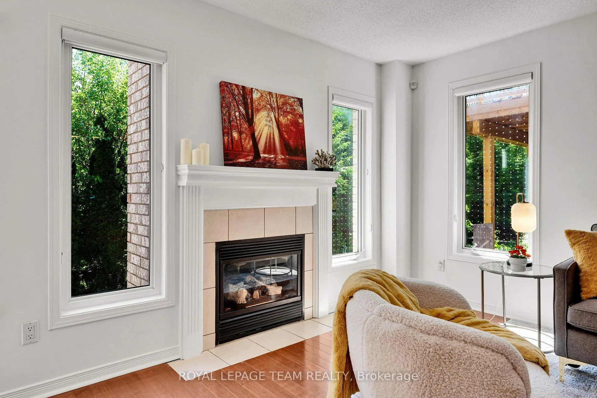 Photo 15 of 143 Tall Oak Private, Ottawa, Riverview Park — HOMEH