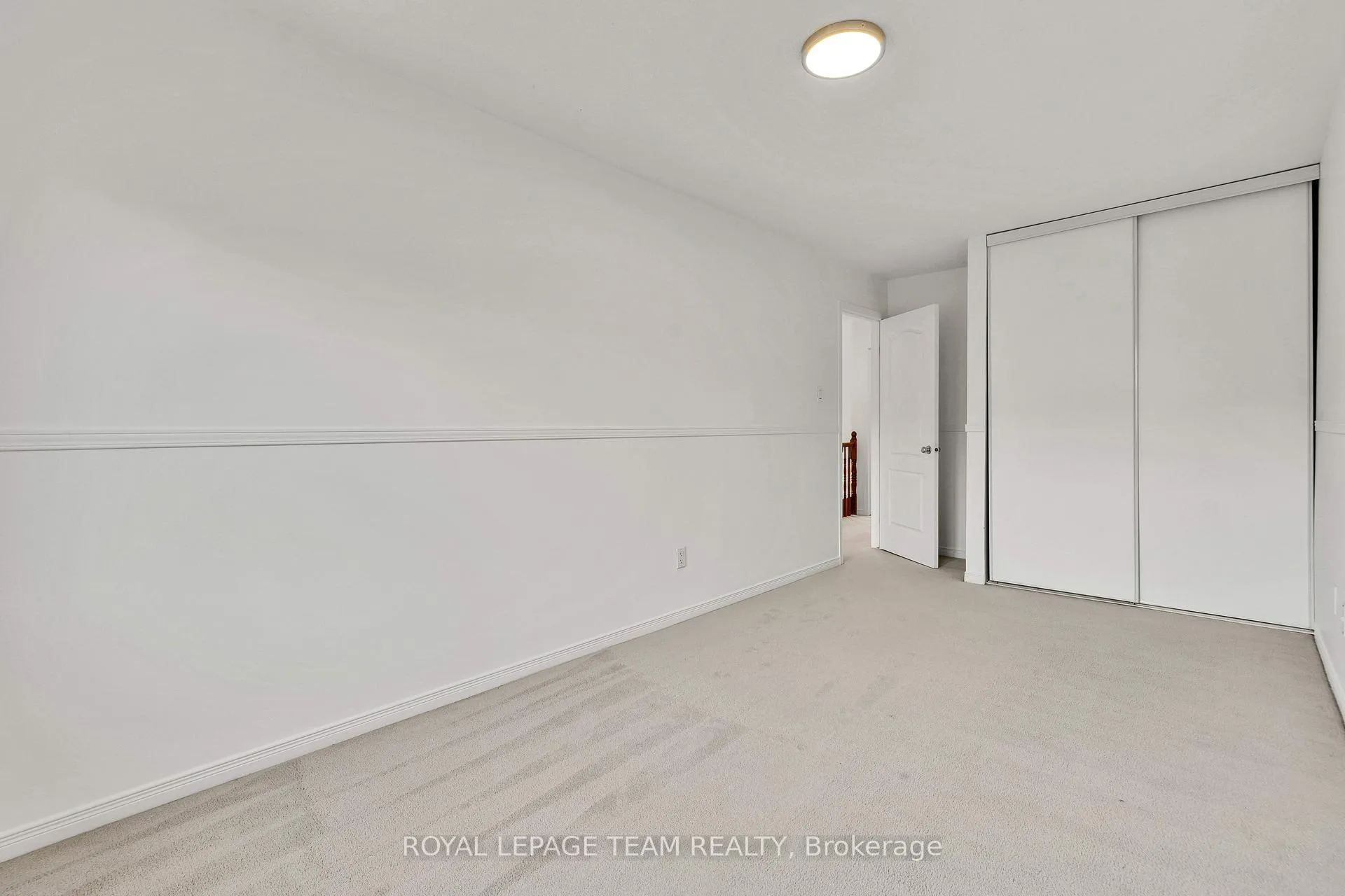 Photo 22 of 143 Tall Oak Private, Ottawa, Riverview Park — HOMEH