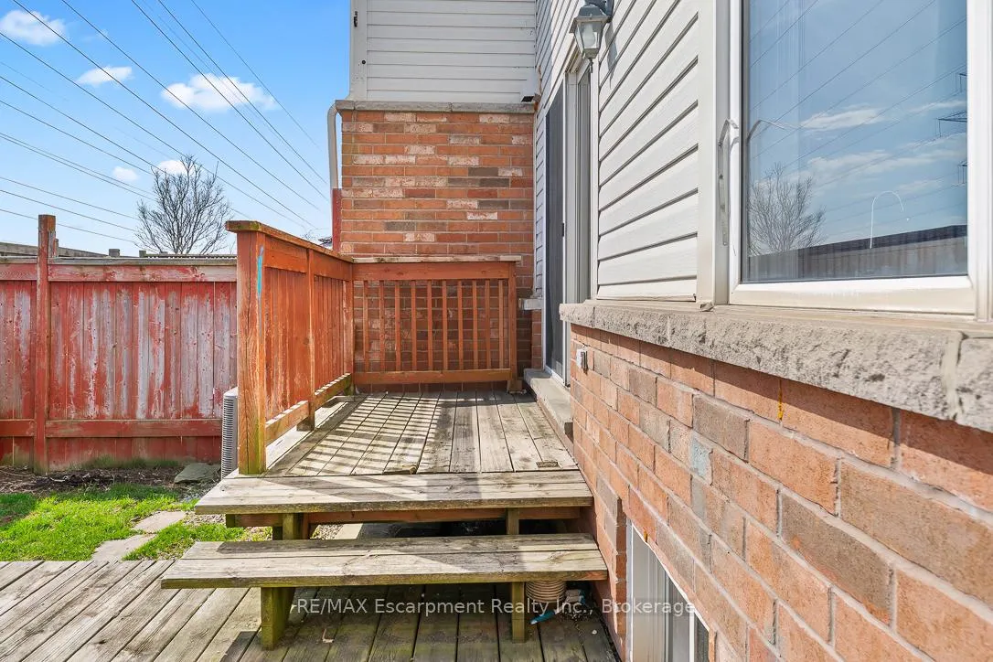 Photo 32 of 4832 Capri Crescent, Burlington, Alton — HOMEH