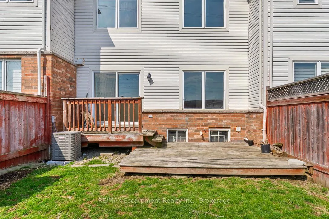 Photo 33 of 4832 Capri Crescent, Burlington, Alton — HOMEH