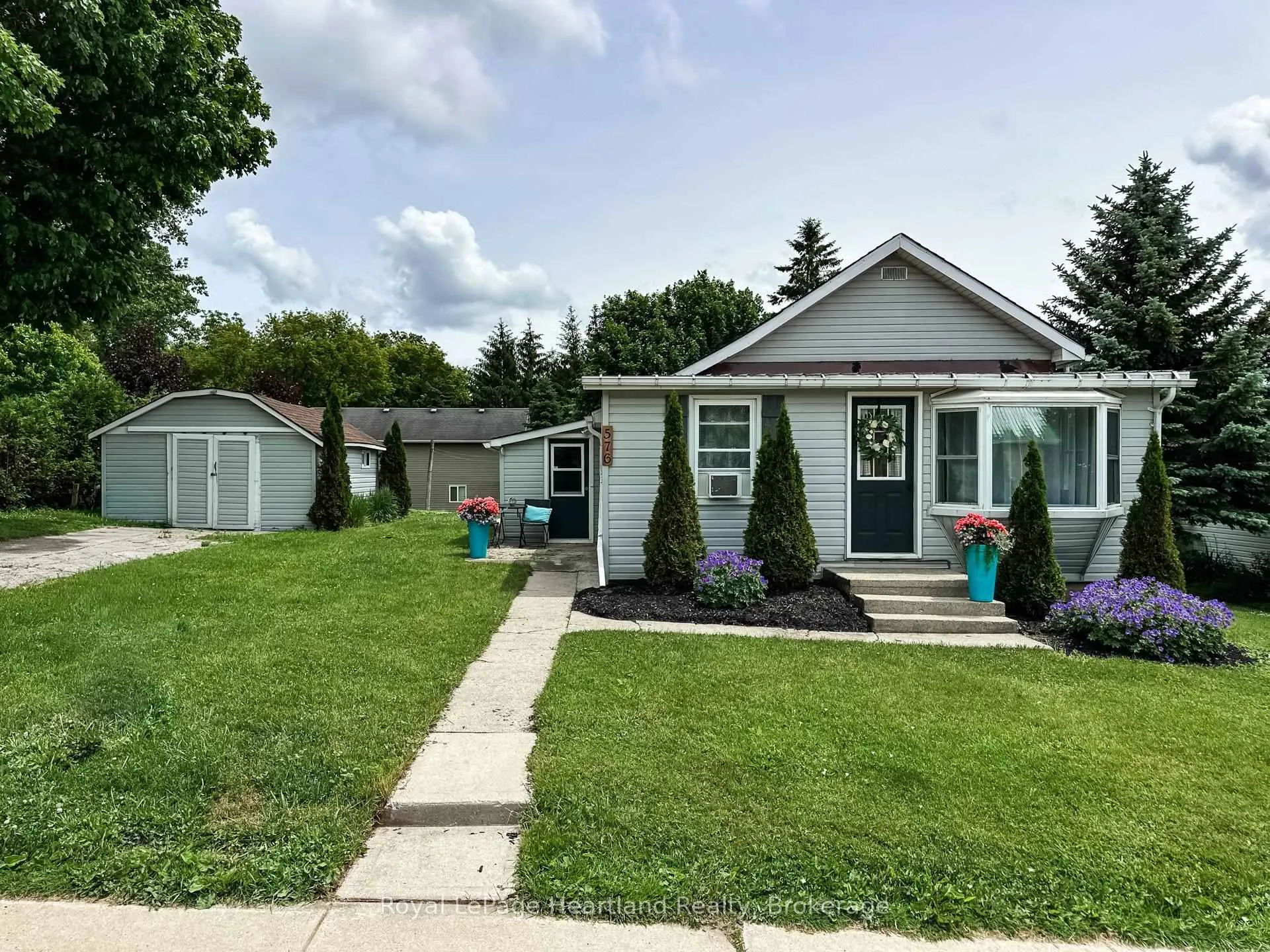 Photo 1 of 576 Queen Street, North Huron, Blyth — HOMEH