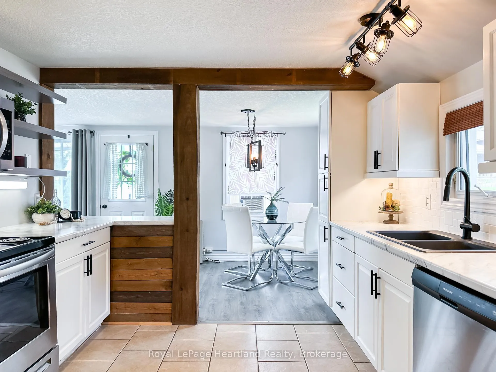 Photo 14 of 576 Queen Street, North Huron, Blyth — HOMEH