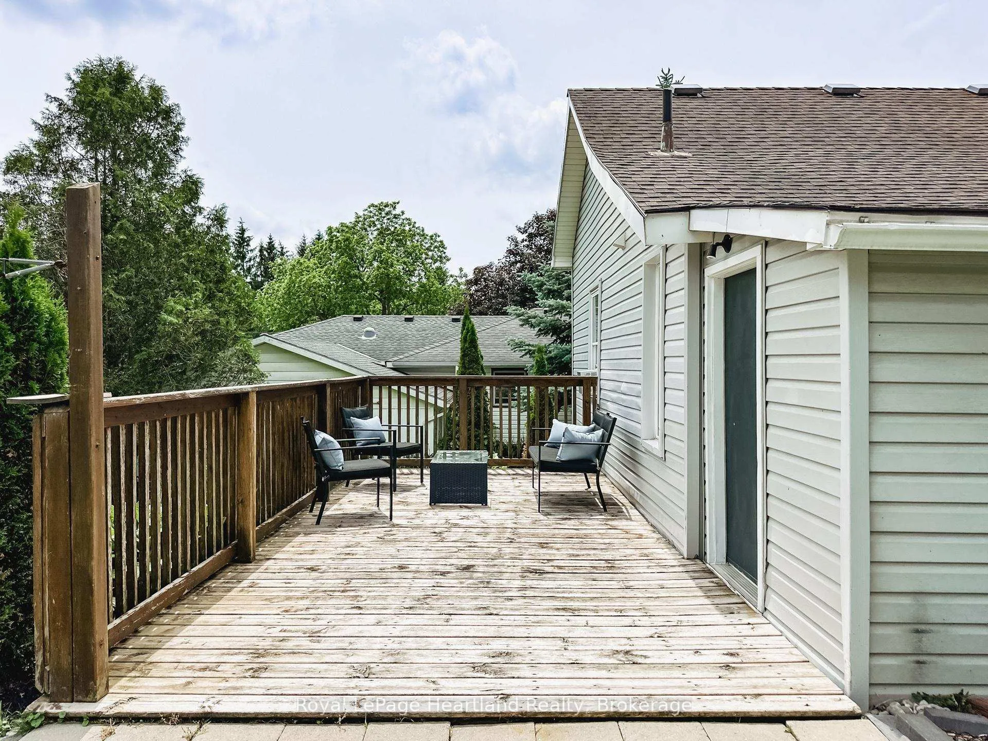 Photo 31 of 576 Queen Street, North Huron, Blyth — HOMEH