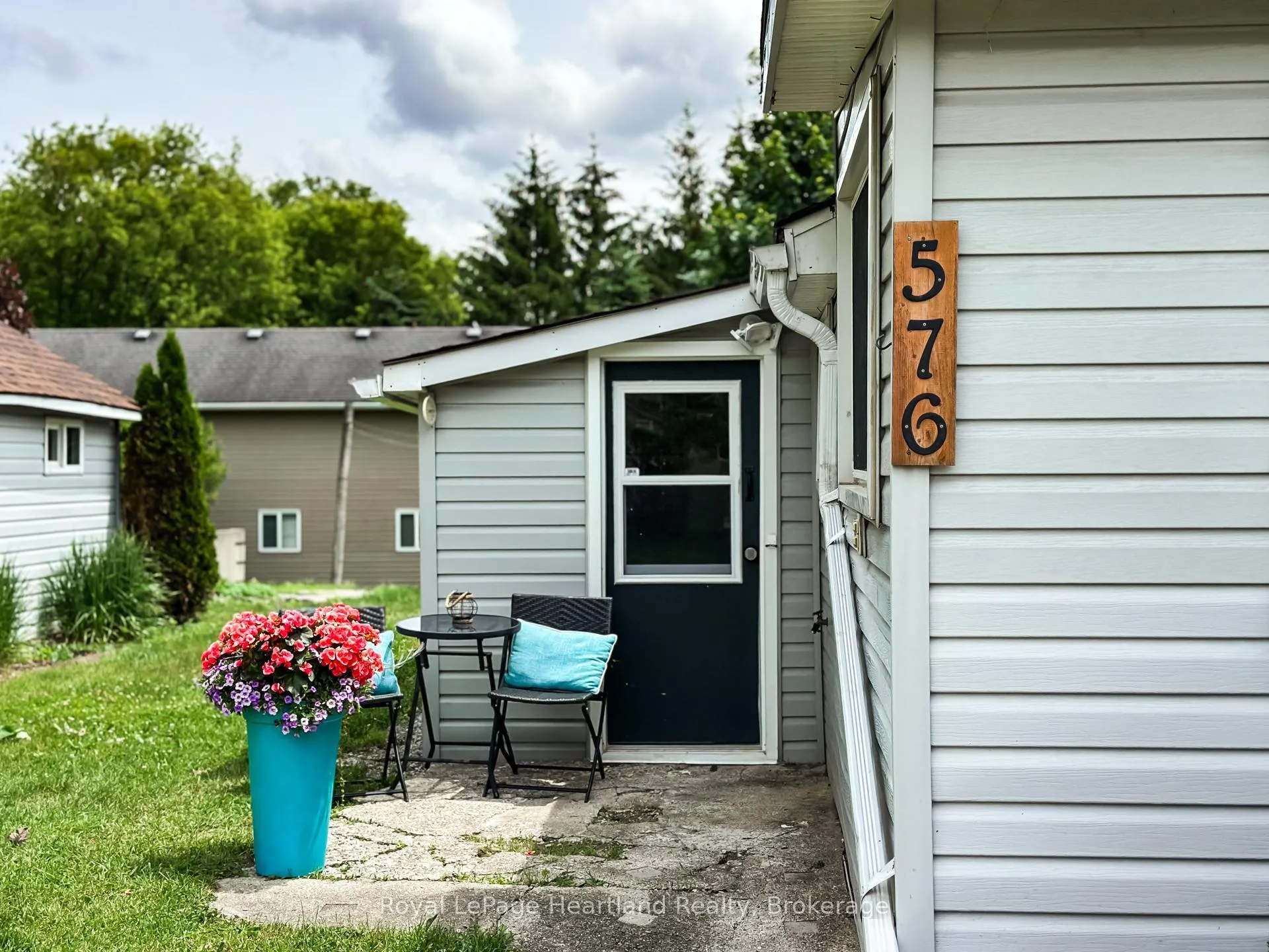 Photo 39 of 576 Queen Street, North Huron, Blyth — HOMEH