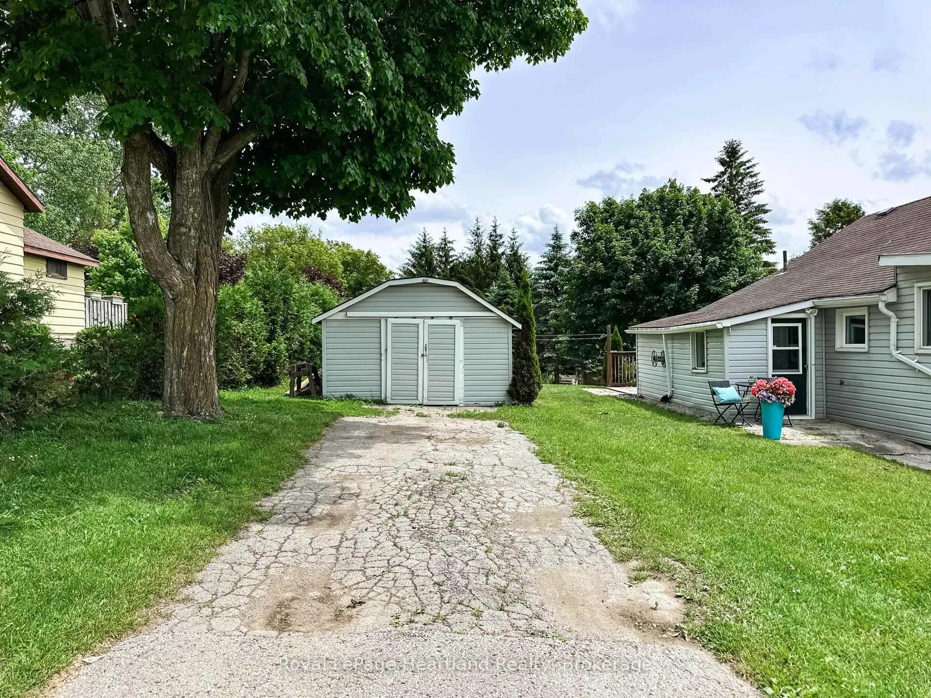 Photo 40 of 576 Queen Street, North Huron, Blyth — HOMEH