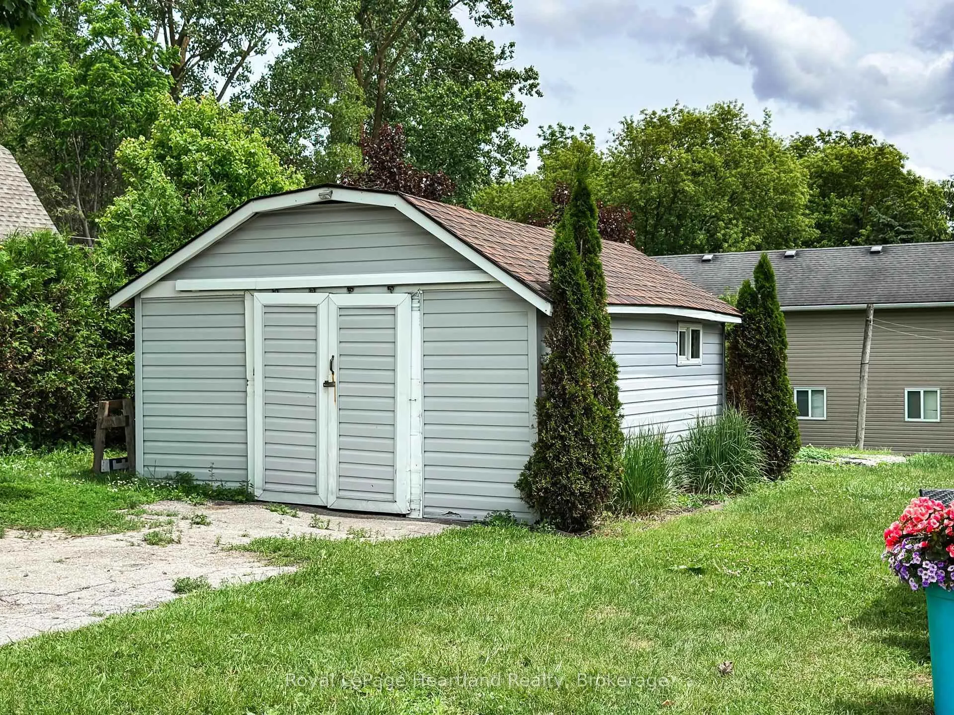 Photo 41 of 576 Queen Street, North Huron, Blyth — HOMEH