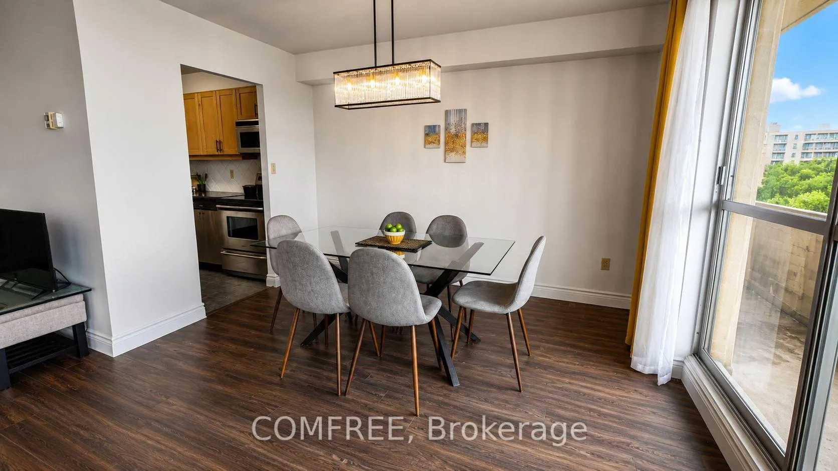 Photo 4 of Unit 412, 1 Massey Square, Toronto, Crescent Town — HOMEH