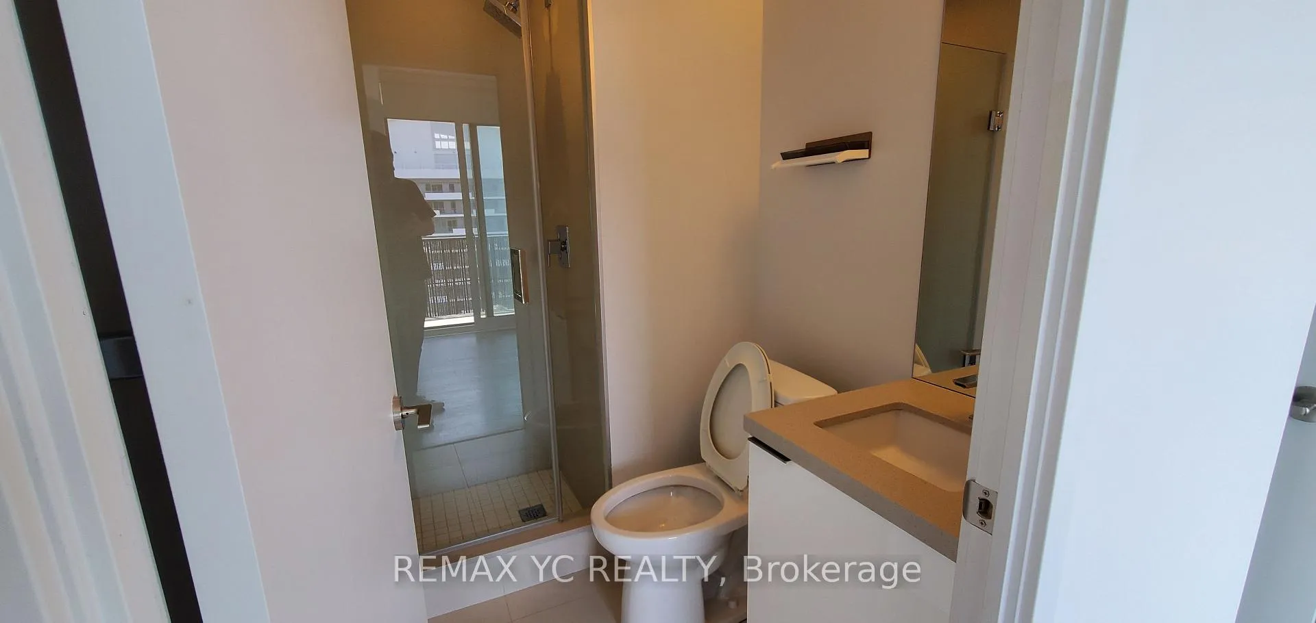 Photo 6 of Unit 5311, 8 Eglinton Avenue E, Toronto, Mount Pleasant West — HOMEH