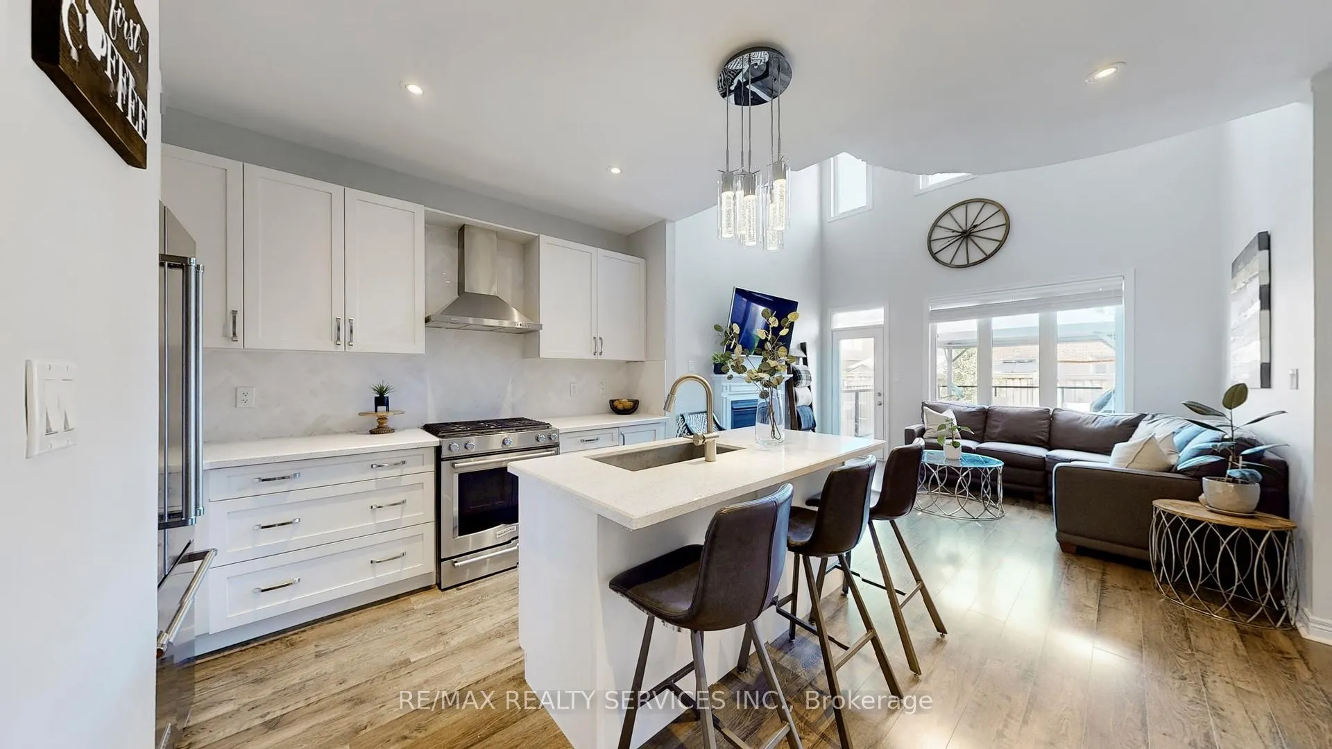 Photo 8 of 12 Mccabe Lane, New Tecumseth, Tottenham — HOMEH