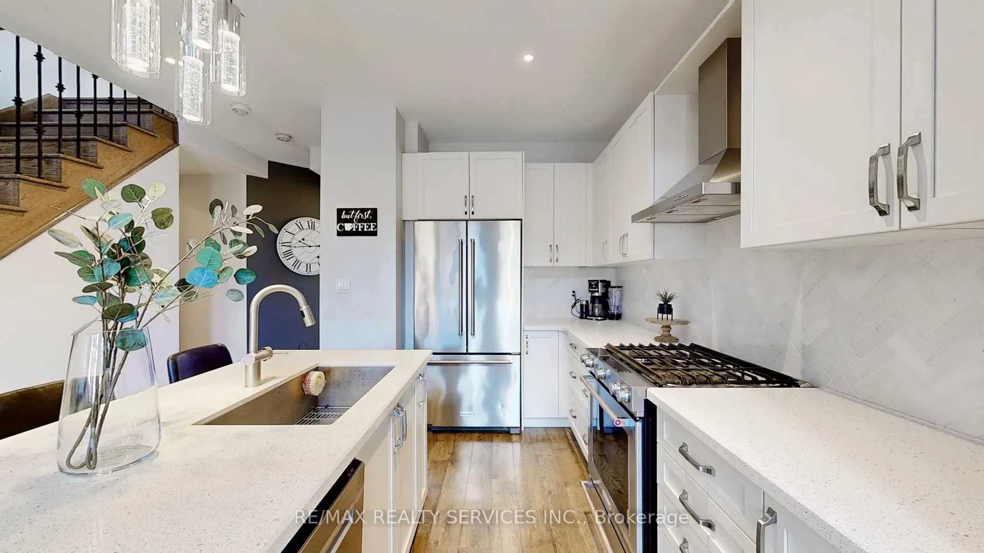 Photo 10 of 12 Mccabe Lane, New Tecumseth, Tottenham — HOMEH