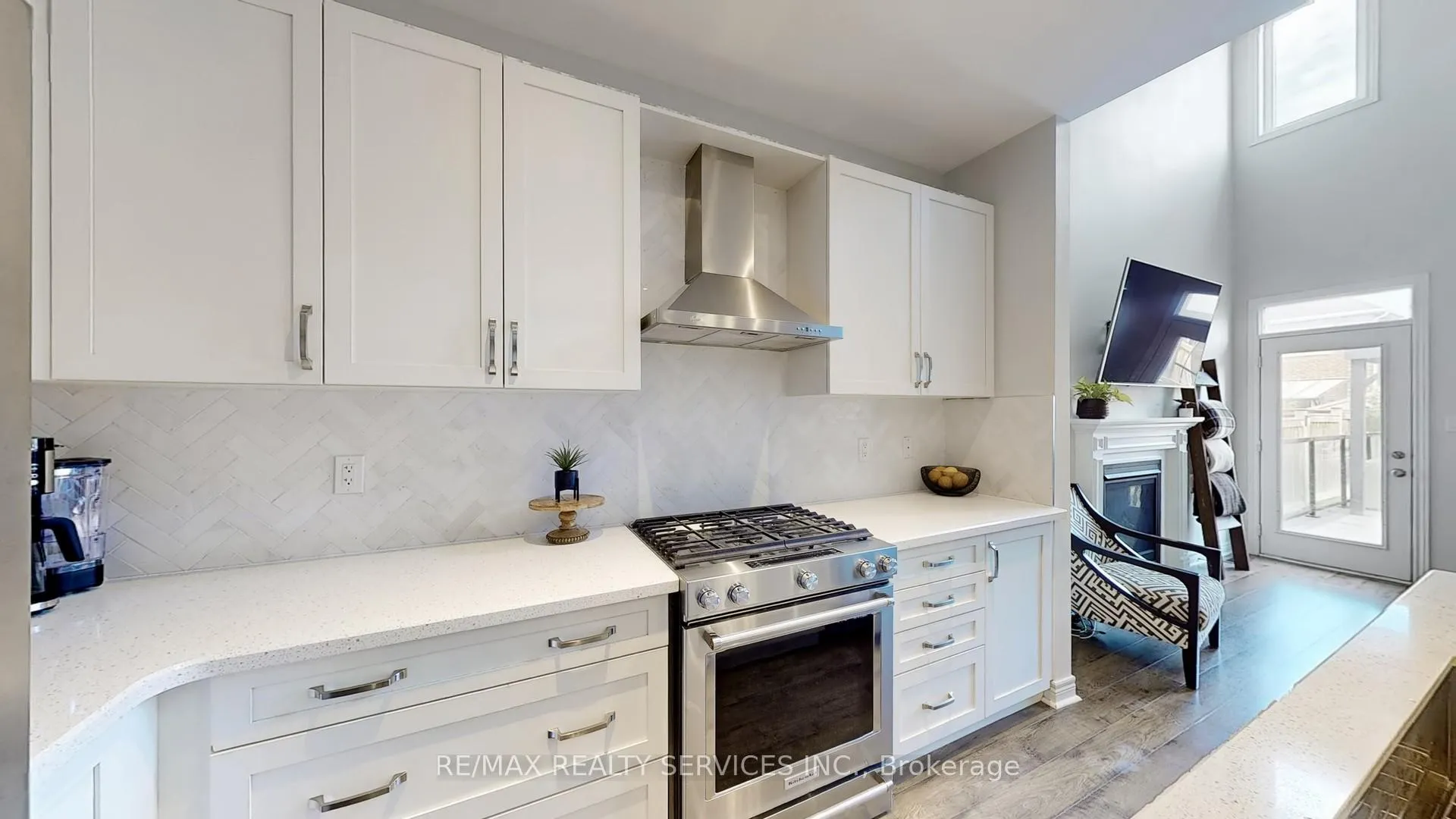Photo 12 of 12 Mccabe Lane, New Tecumseth, Tottenham — HOMEH