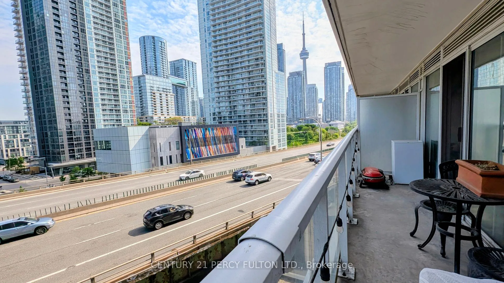 Photo 9 of Unit 808, 17 Bathurst Street, Toronto, Waterfront Communities — HOMEH