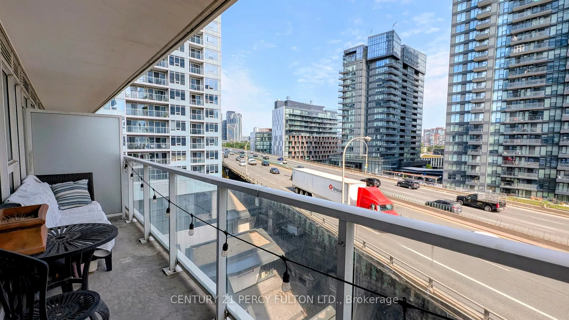 Photo 10 of Unit 808, 17 Bathurst Street, Toronto, Waterfront Communities — HOMEH