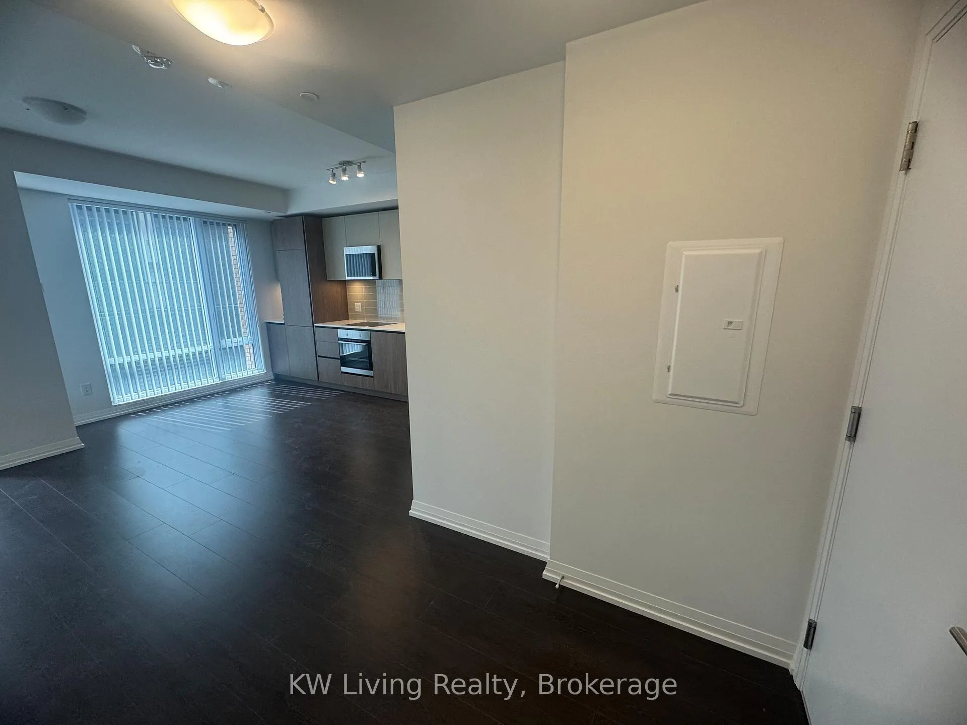 Photo 11 of Unit 613, 8 Widmer Street, Toronto, Waterfront Communities — HOMEH